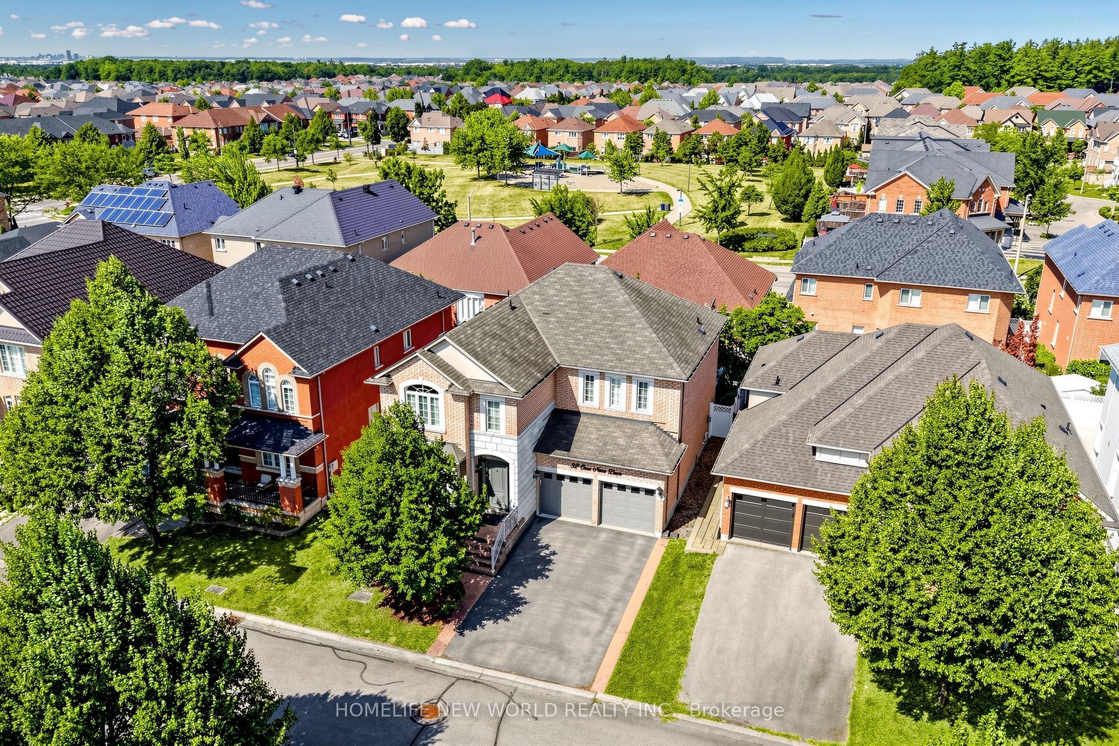 32 Casa Nova Drive, Vaughan, ON L4H 3A1 photo 2