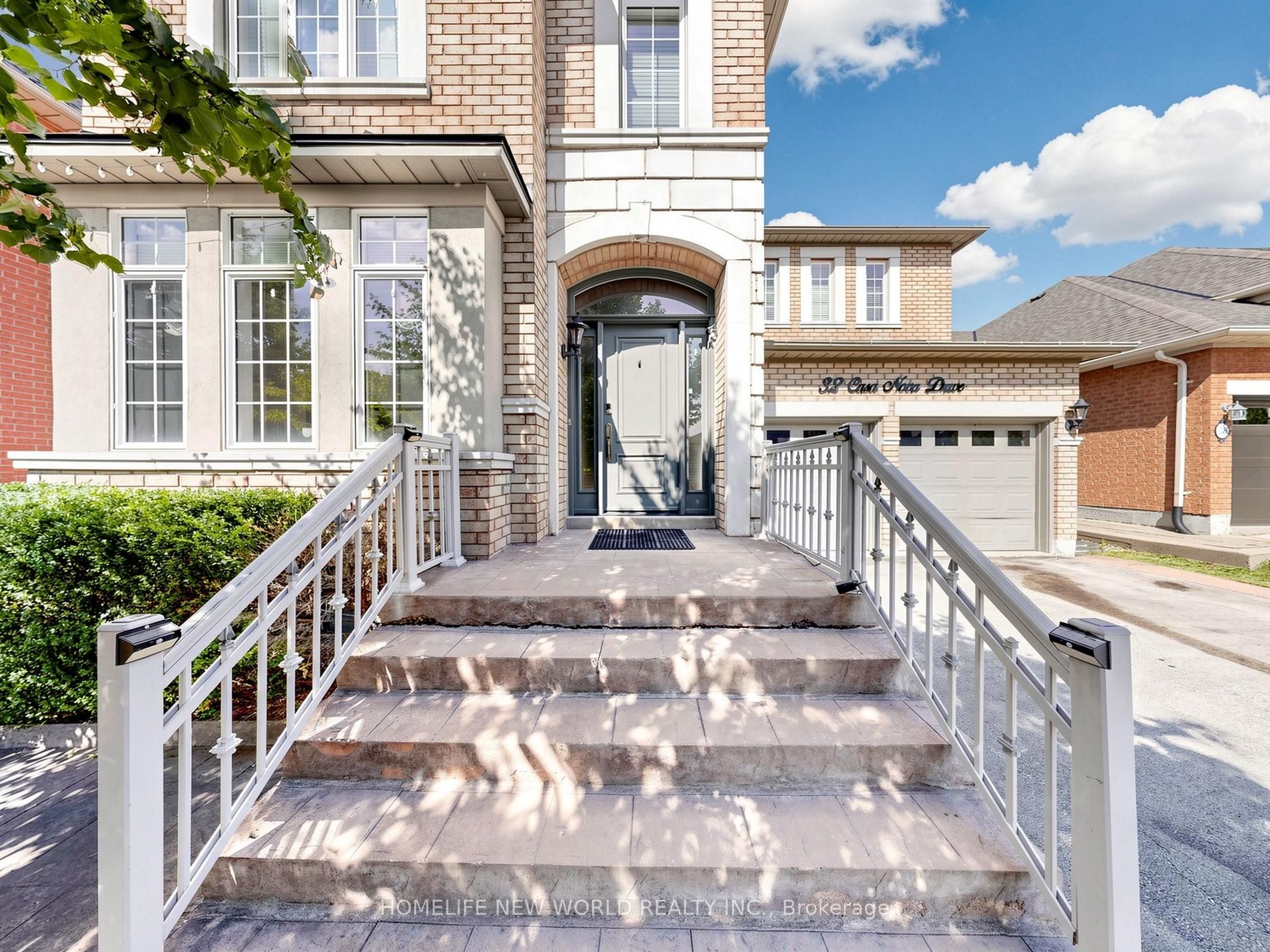 32 Casa Nova Drive, Vaughan, ON L4H 3A1 photo 4