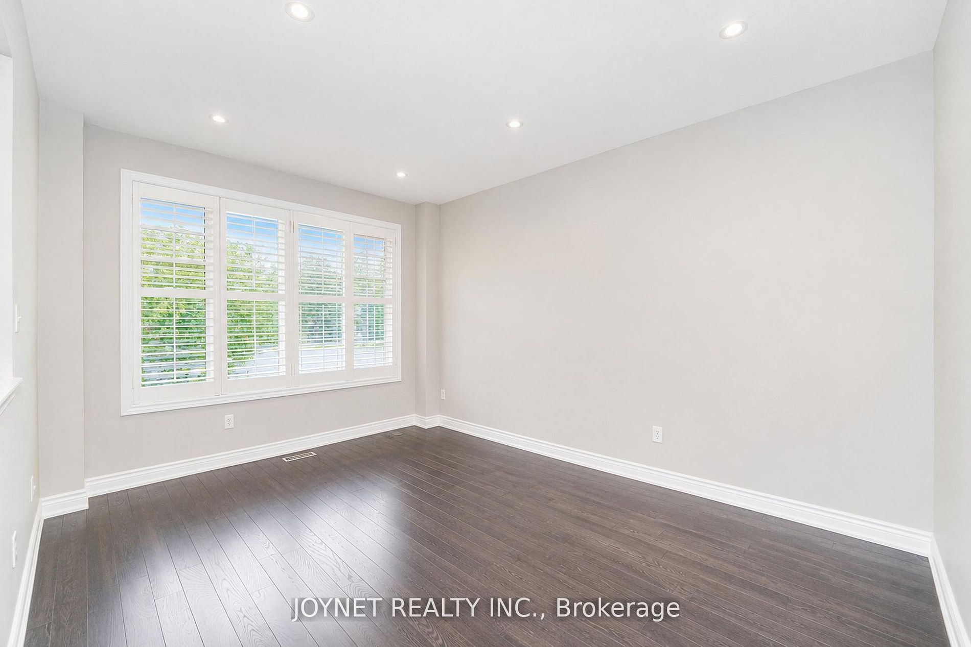 36 Newbridge Avenue, Richmond Hill, ON L4E 3Z9 photo 2