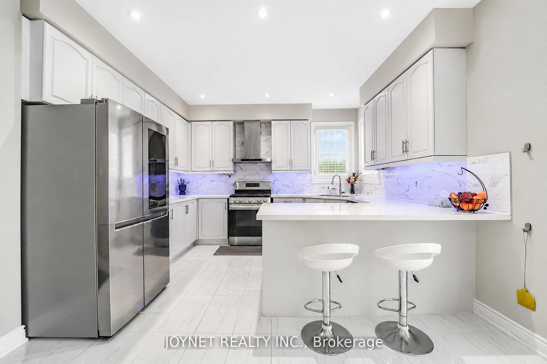 36 Newbridge Avenue, Richmond Hill, ON L4E 3Z9 photo 4