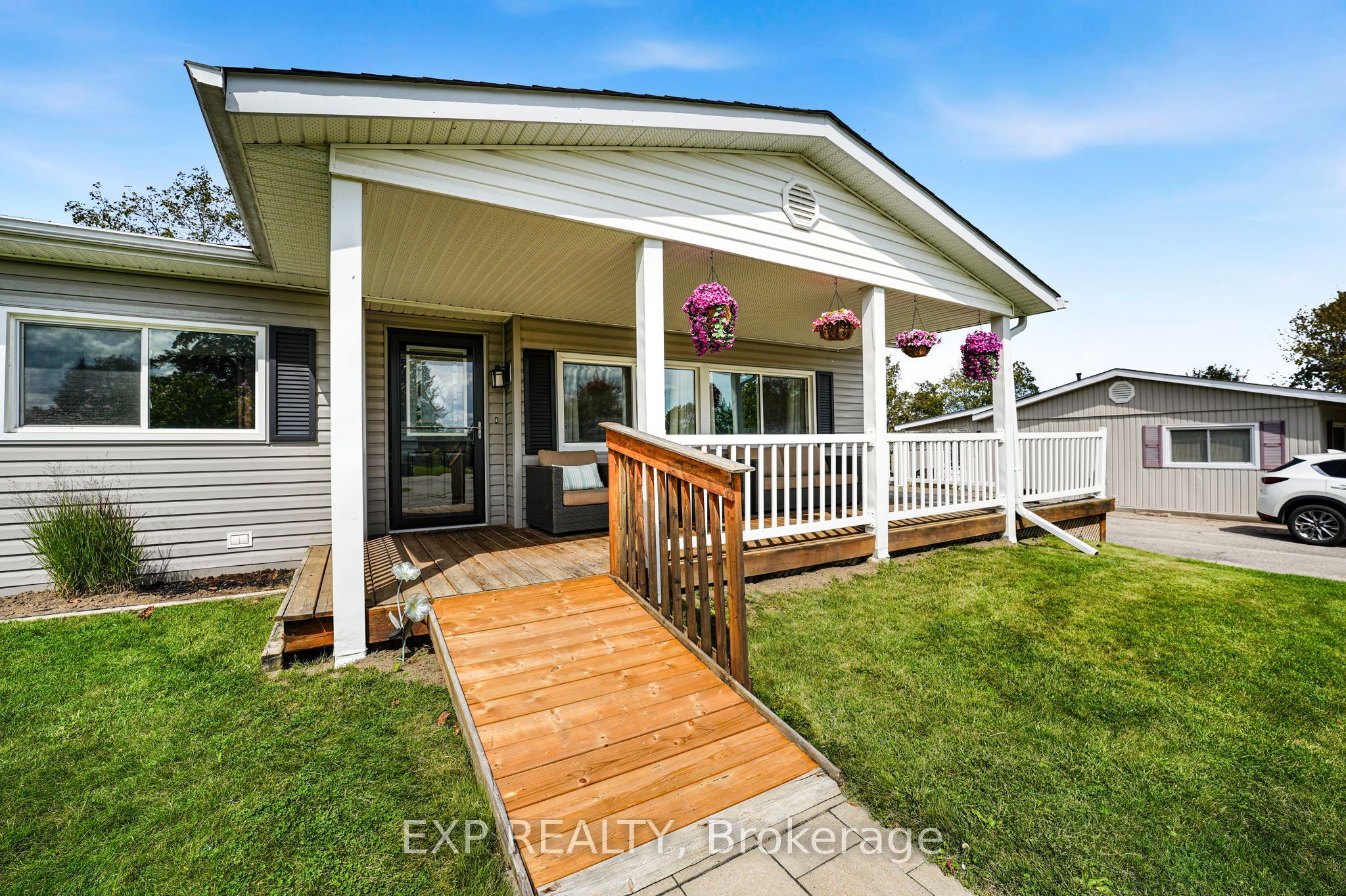 4 Fairbirch Court, Innisfil, ON L9S 1R2 photo 3