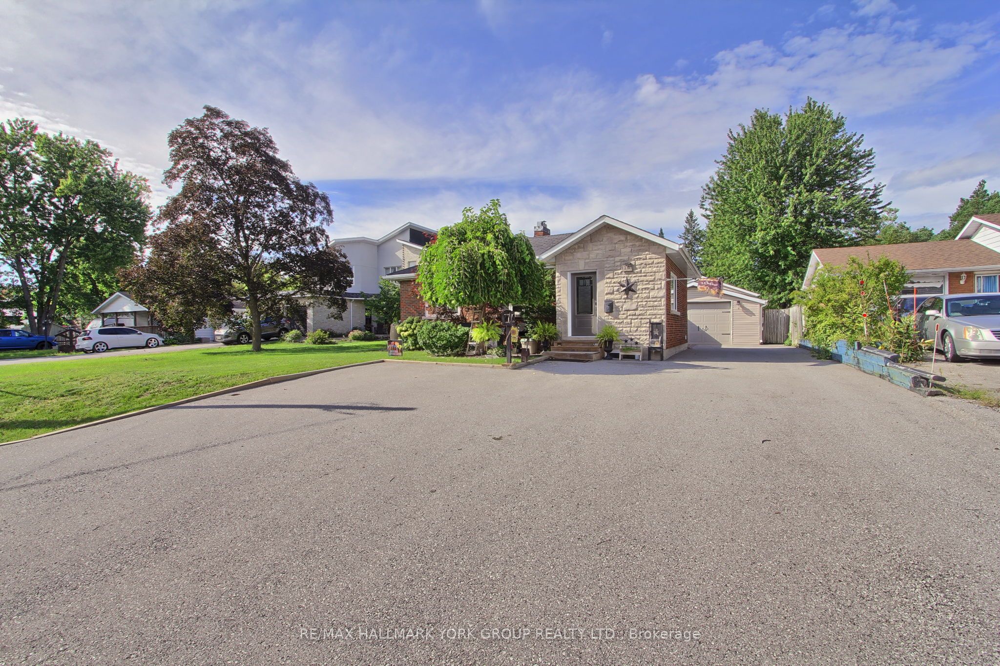 14 Bowers Road, East Gwillimbury, ON L9N 1J2 photo 2