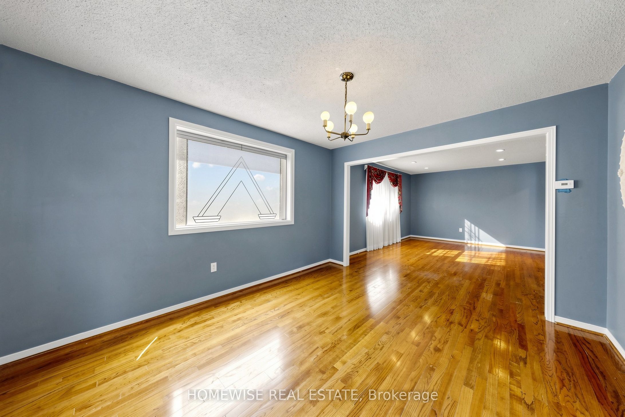 11 Briarcliffe Crescent Main, Vaughan, ON L4J 7G5 photo 3