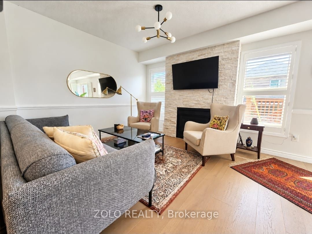 33 Walkview Crescent, Richmond Hill, ON L4E 4H5 photo 5