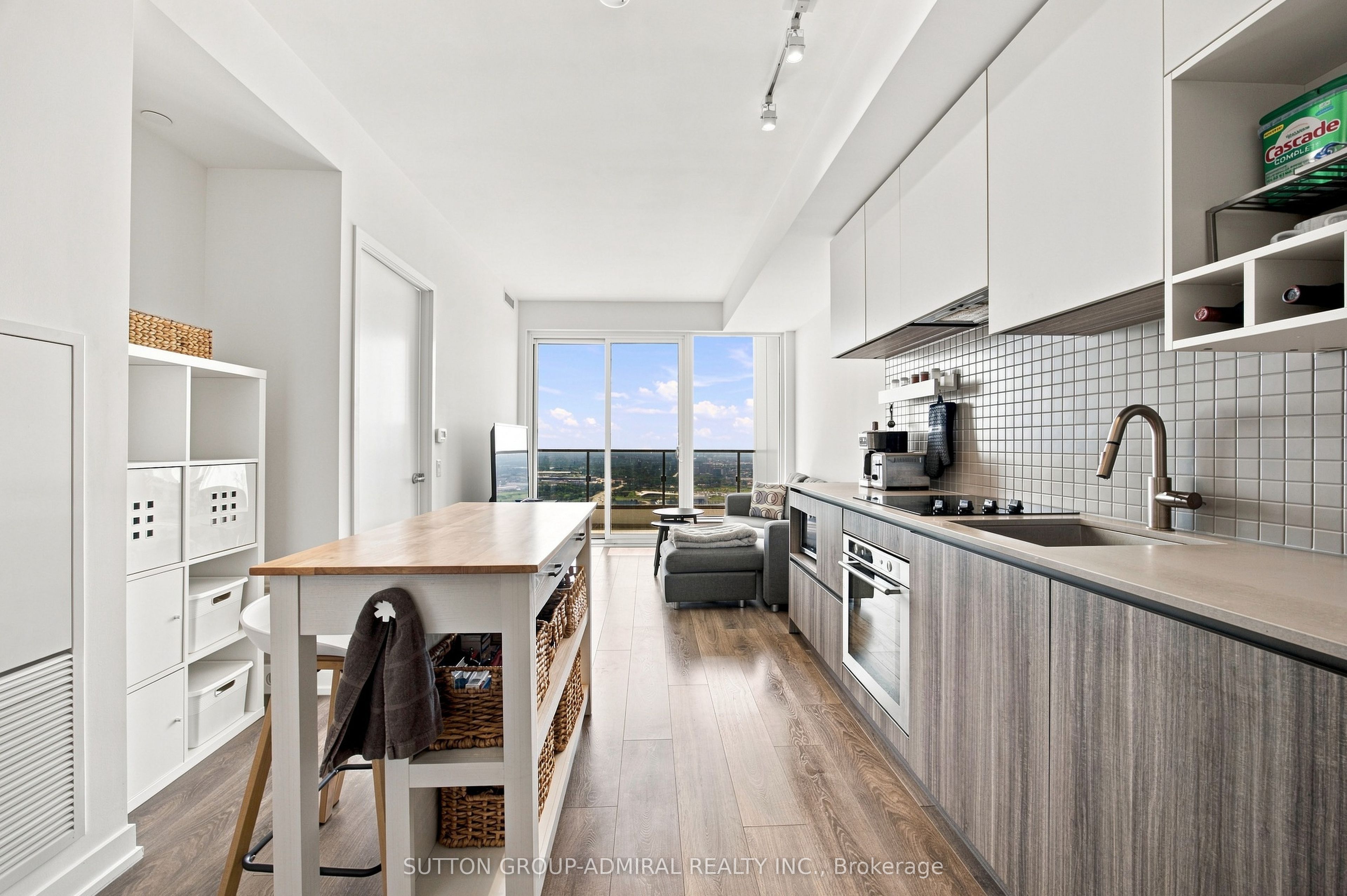 5 Buttermill Avenue 5505, Vaughan, ON L4K 0J5 photo 5