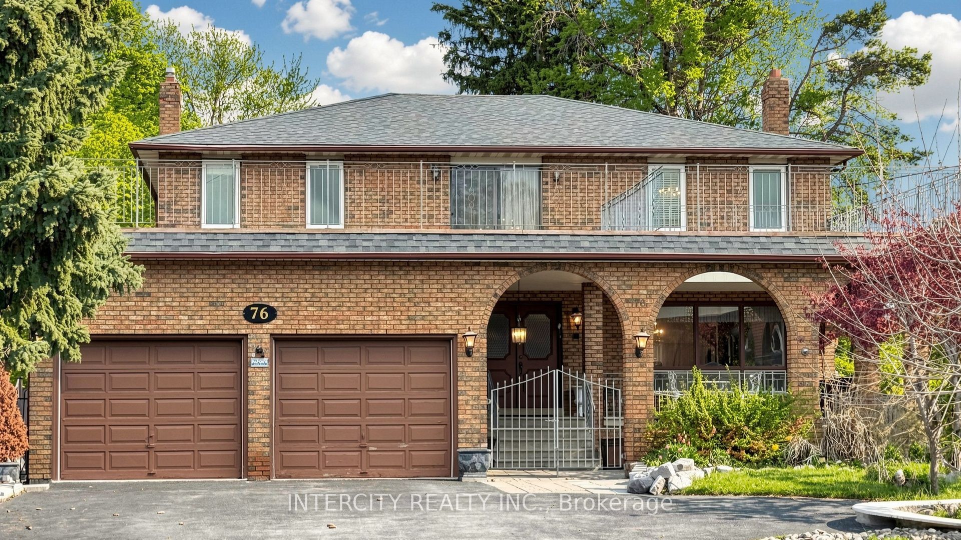 76 Spruce Avenue, Richmond Hill, ON L4C 6W1 photo 2