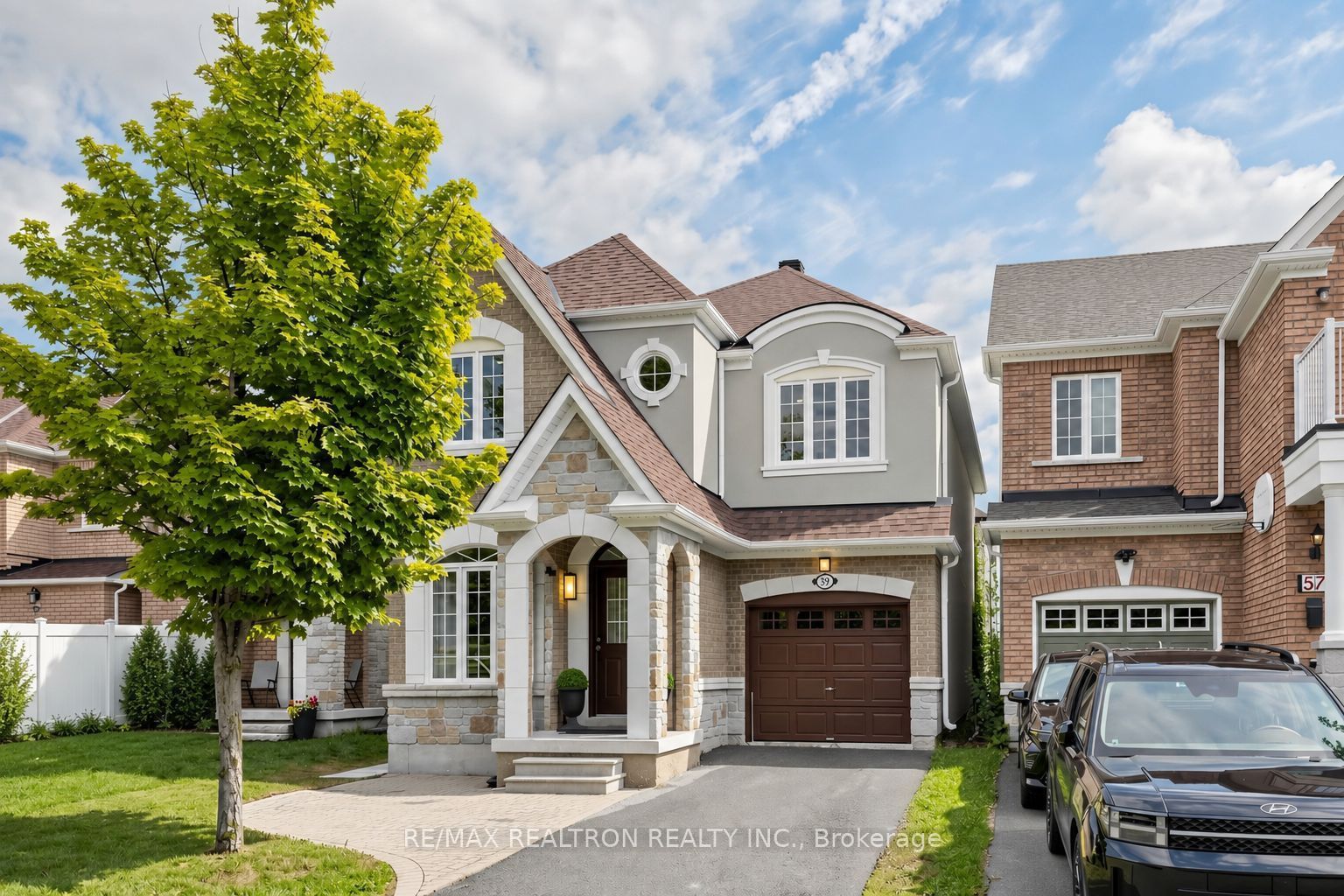 59 Dewpoint Road, Vaughan, ON L4J 9E1