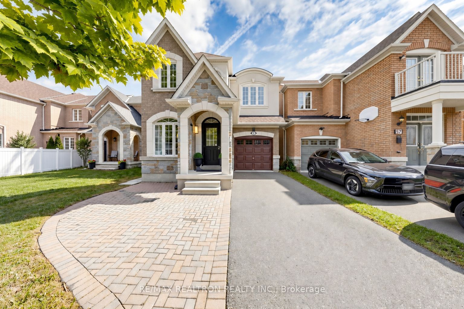 59 Dewpoint Road, Vaughan, ON L4J 9E1 photo 3