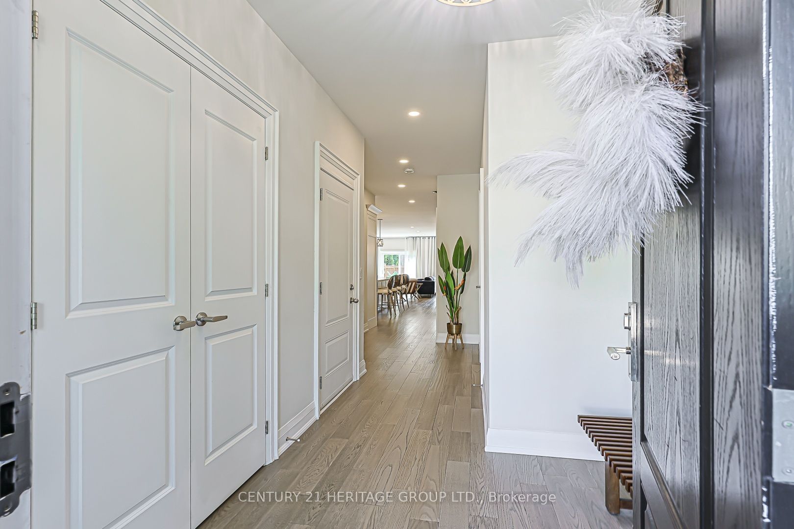 27 Lowther Avenue, Richmond Hill, ON L4E 2Z6 photo 3
