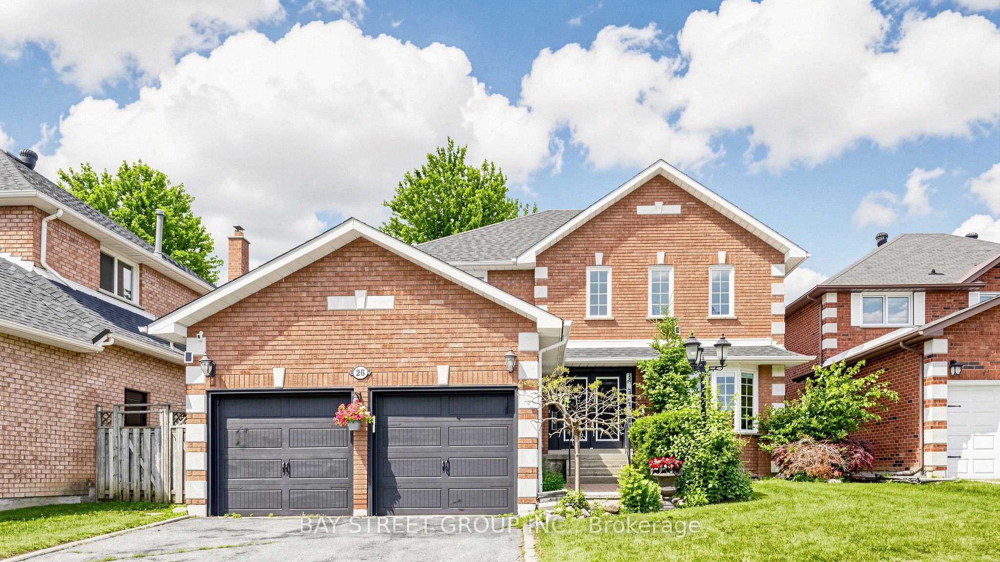 26 Kew Gardens, Richmond Hill, ON L4B 1R6