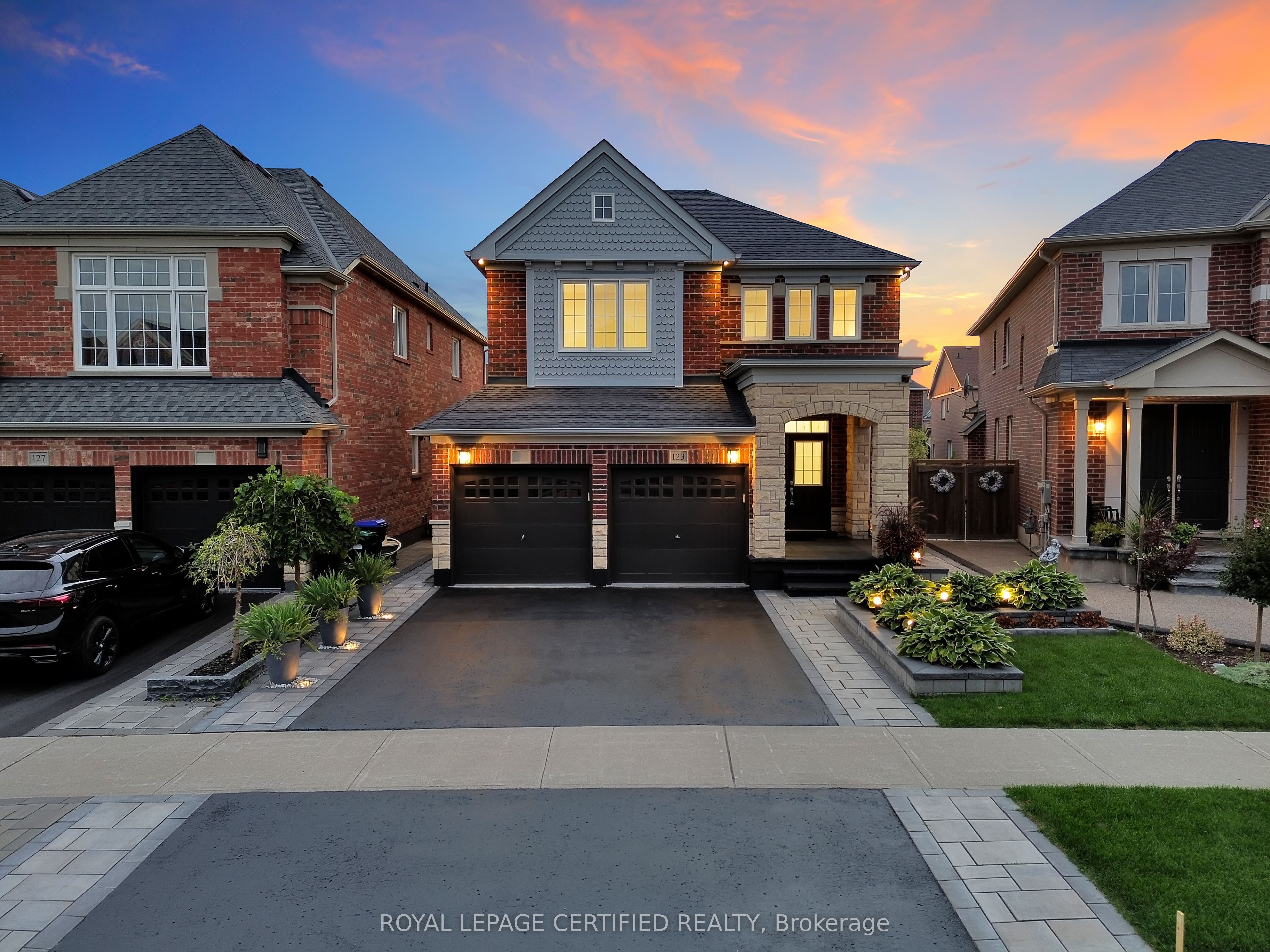 123 Mcdonnell Crescent, Bradford West Gwillimbury, ON L3Z 0S8