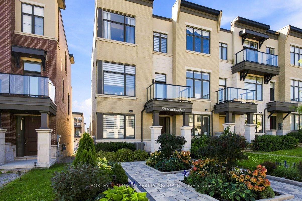 581 Marc Santi Boulevard, Vaughan, ON L6A 4Z8 photo 2