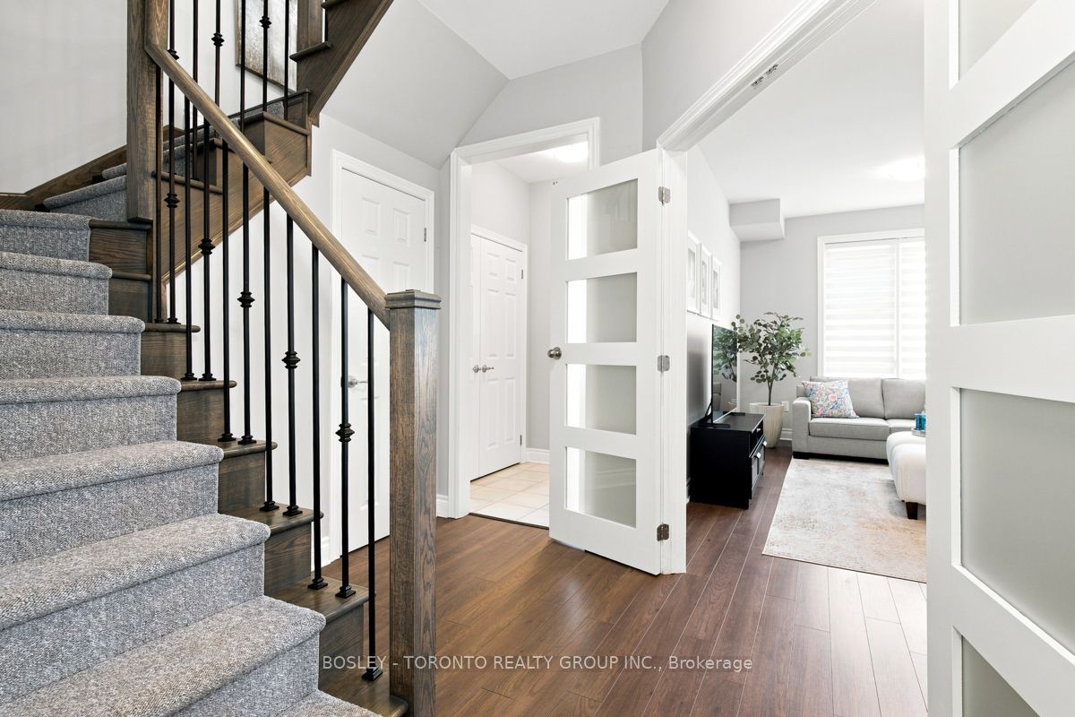 581 Marc Santi Boulevard, Vaughan, ON L6A 4Z8 photo 4