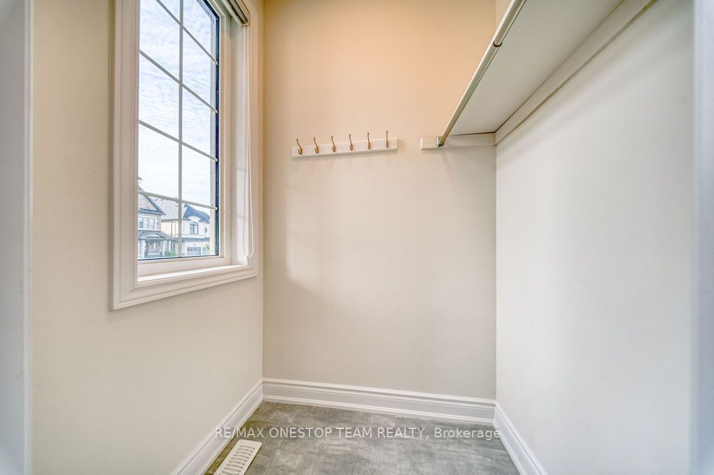 70 Madoc Place, Vaughan, ON L4H 3W3 photo 5
