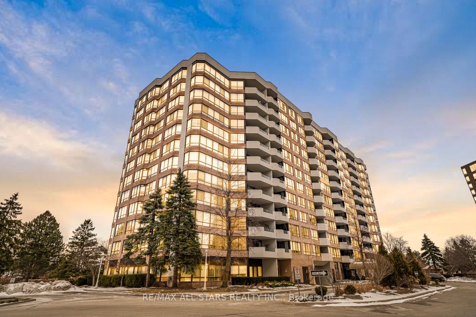25 Austin Drive 817, Markham, ON L3R 8H4 photo 4