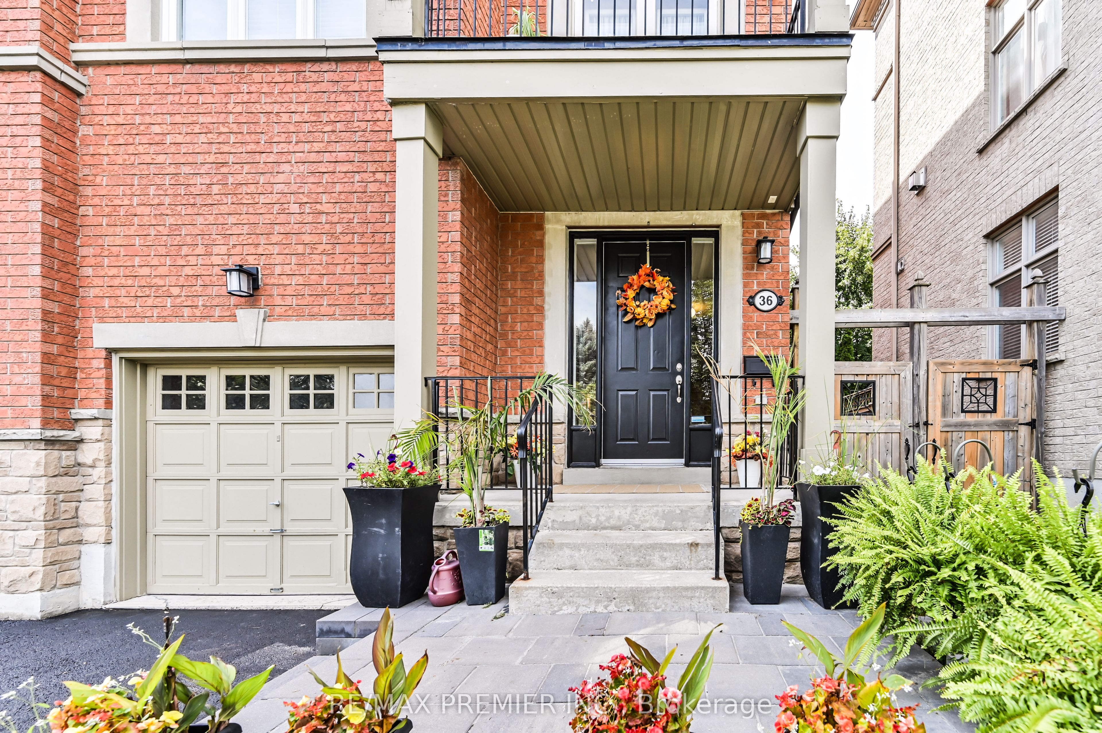 36 Helen Street, Vaughan, ON L4L 3S3 photo 3