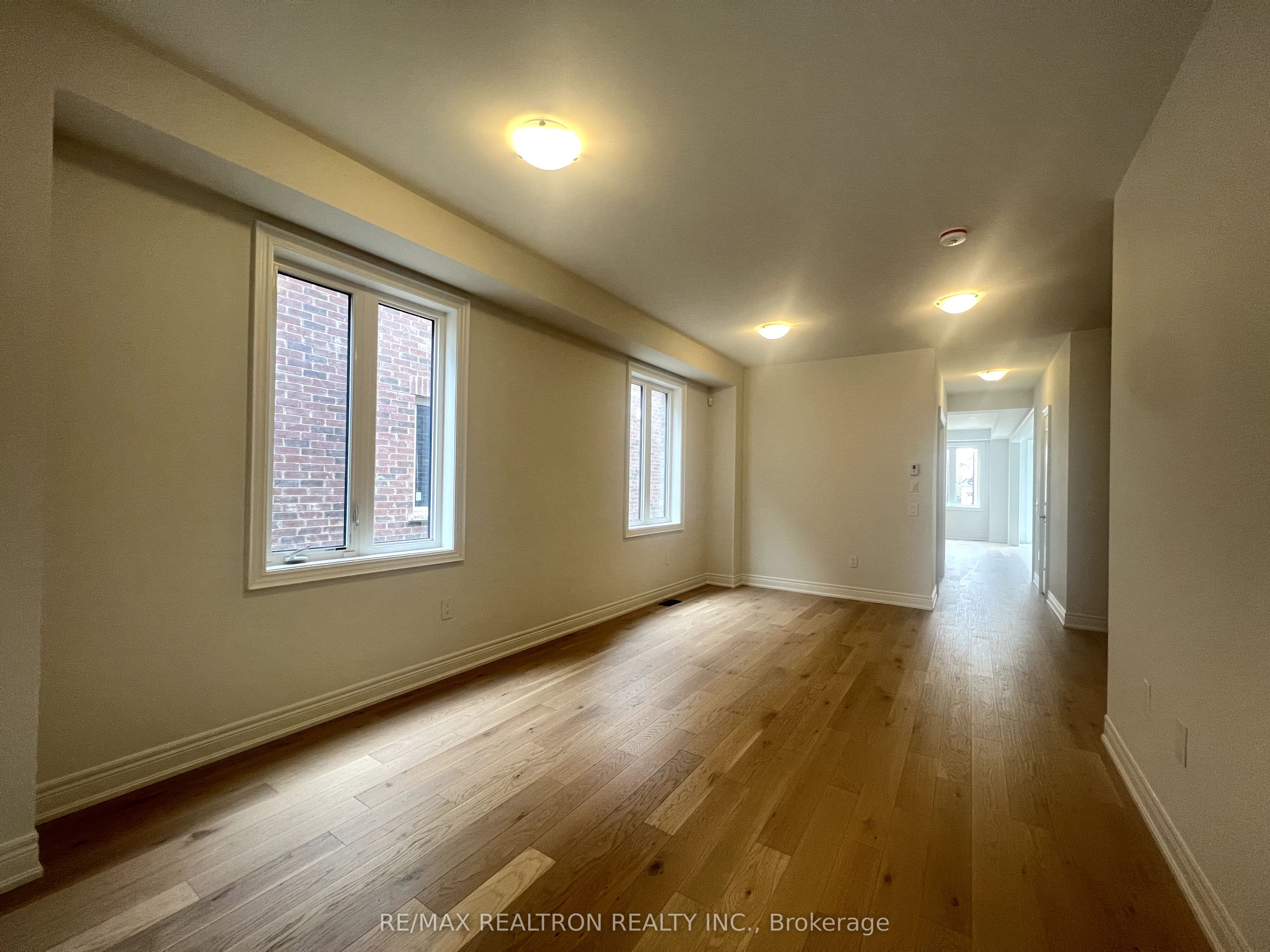 65 Kentledge Avenue, East Gwillimbury, ON L9N 0V9 photo 3