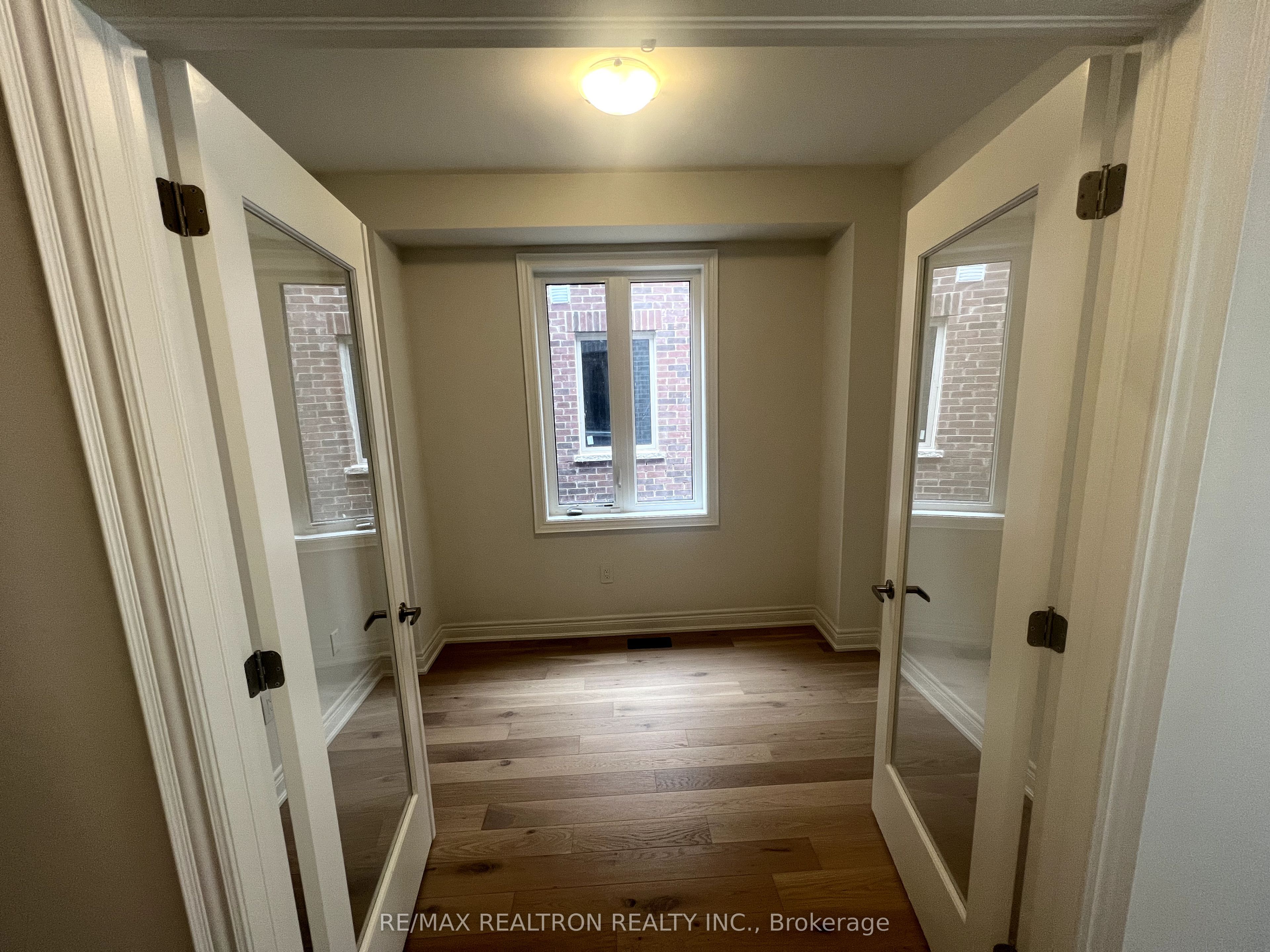 65 Kentledge Avenue, East Gwillimbury, ON L9N 0V9 photo 5