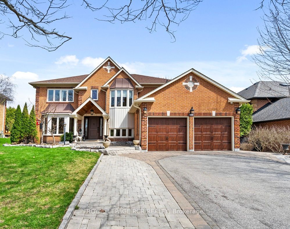 409 Alex Doner Drive, Newmarket, ON L3X 1C6