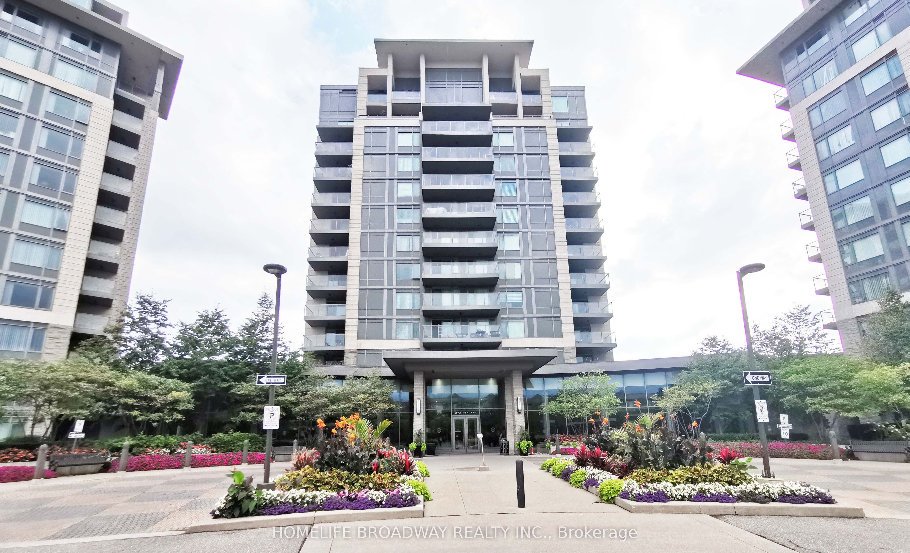 273 South Park Road 201, Markham, ON L3T 0B5