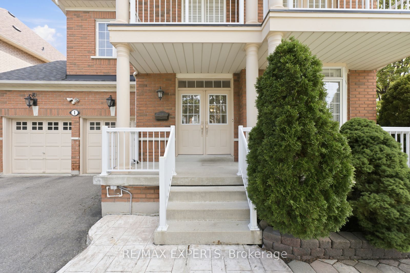 1 Cetona Avenue, Vaughan, ON L4H 2Z8 photo 4