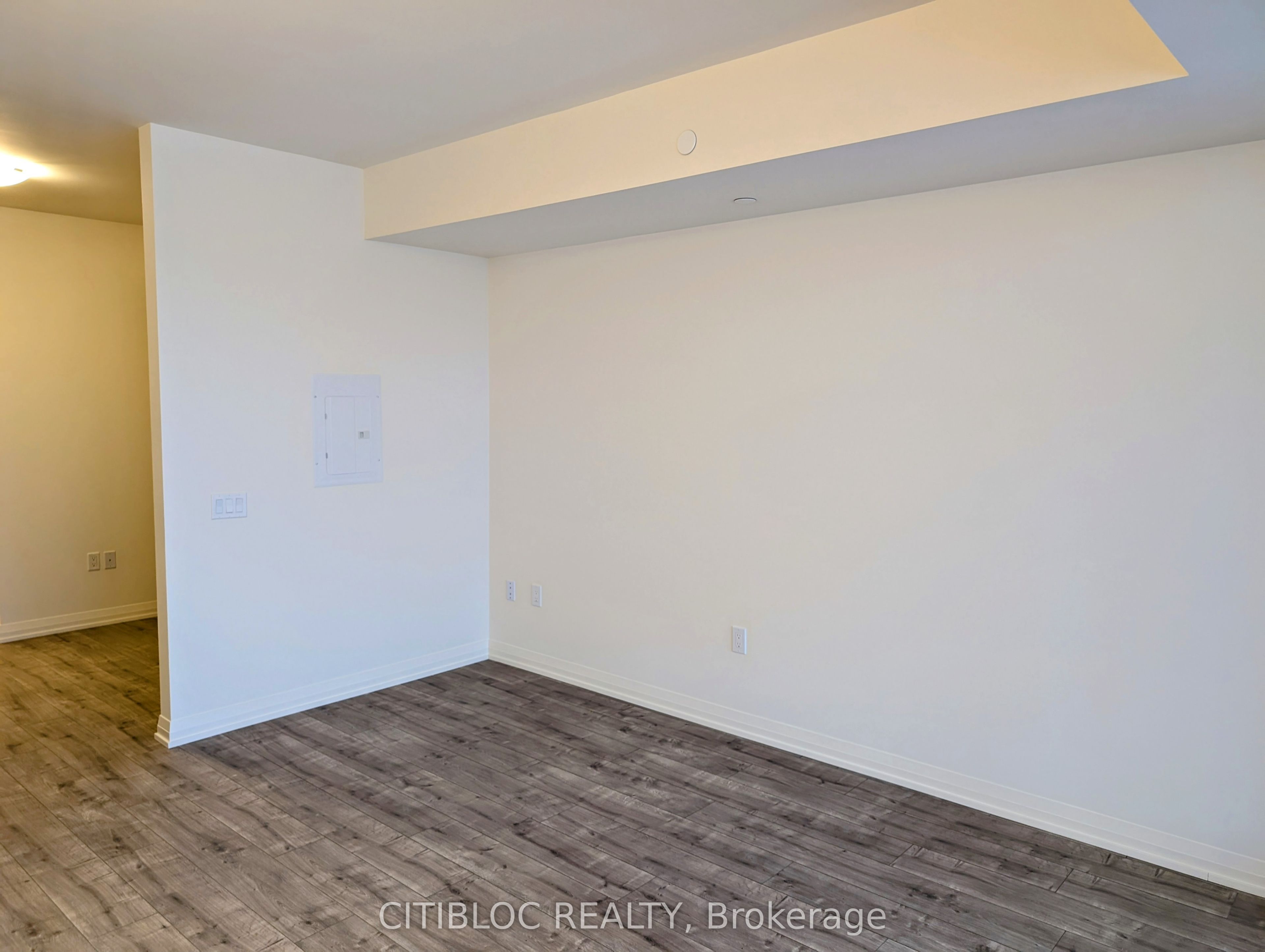 8960 Jane Street 229, Vaughan, ON L4K 0N9 photo 5