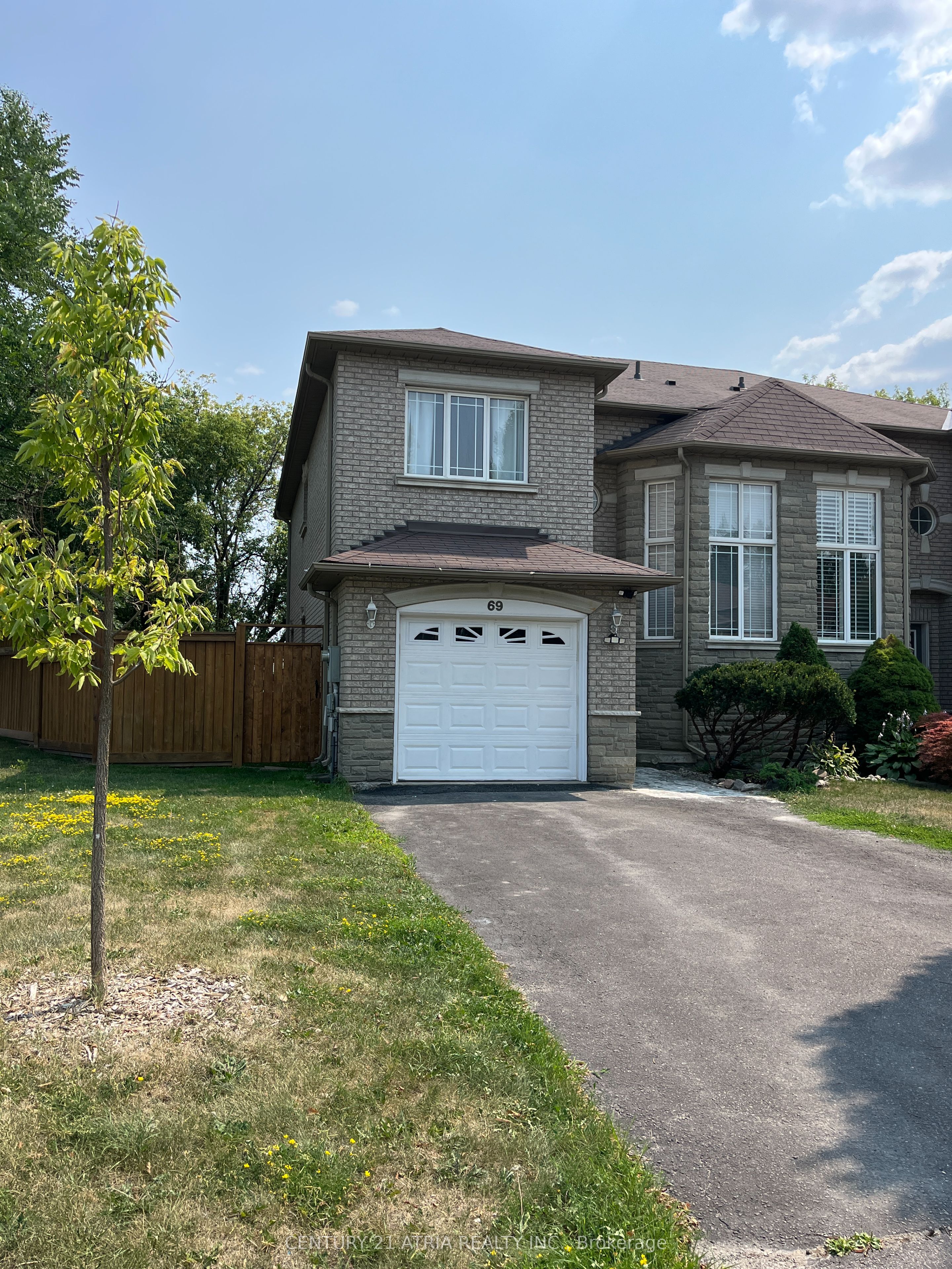 69 Loredana Court, Richmond Hill, ON L4C 0P2