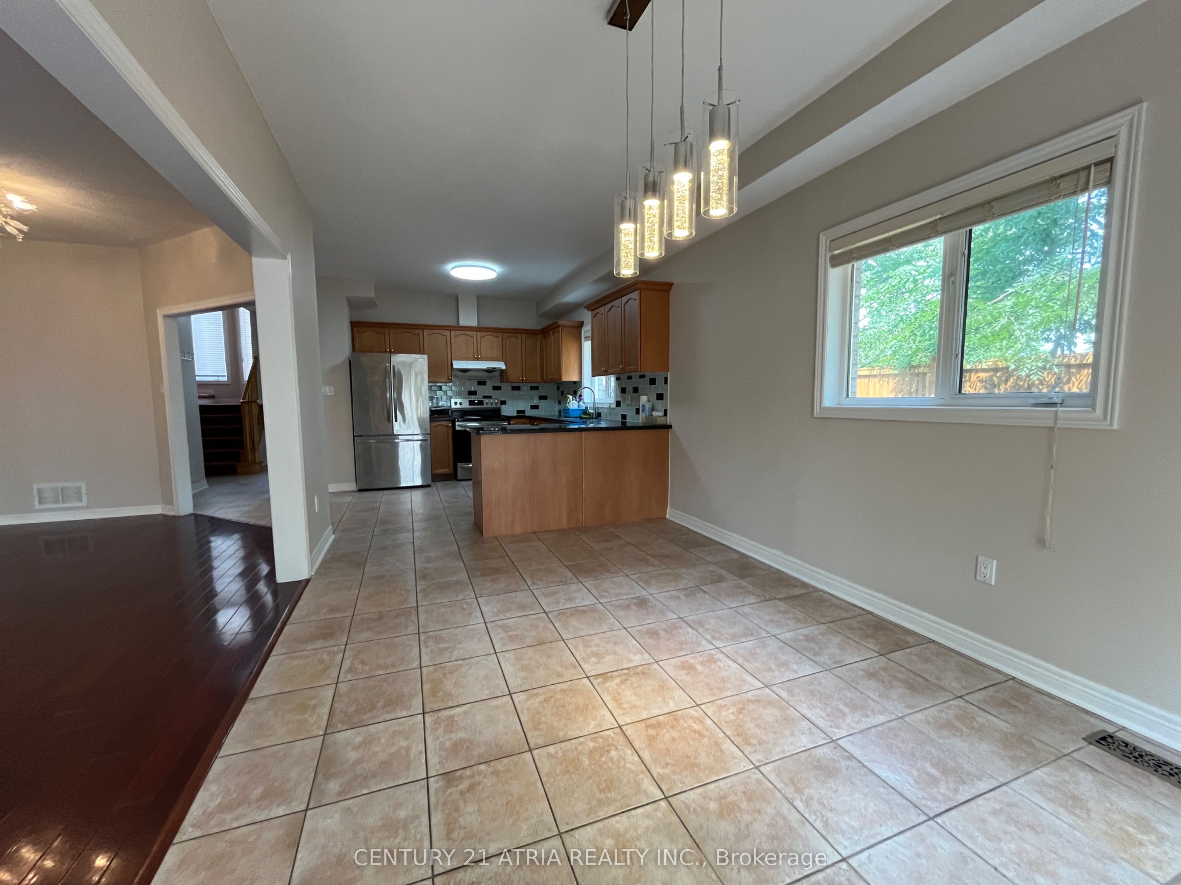 69 Loredana Court, Richmond Hill, ON L4C 0P2 photo 5