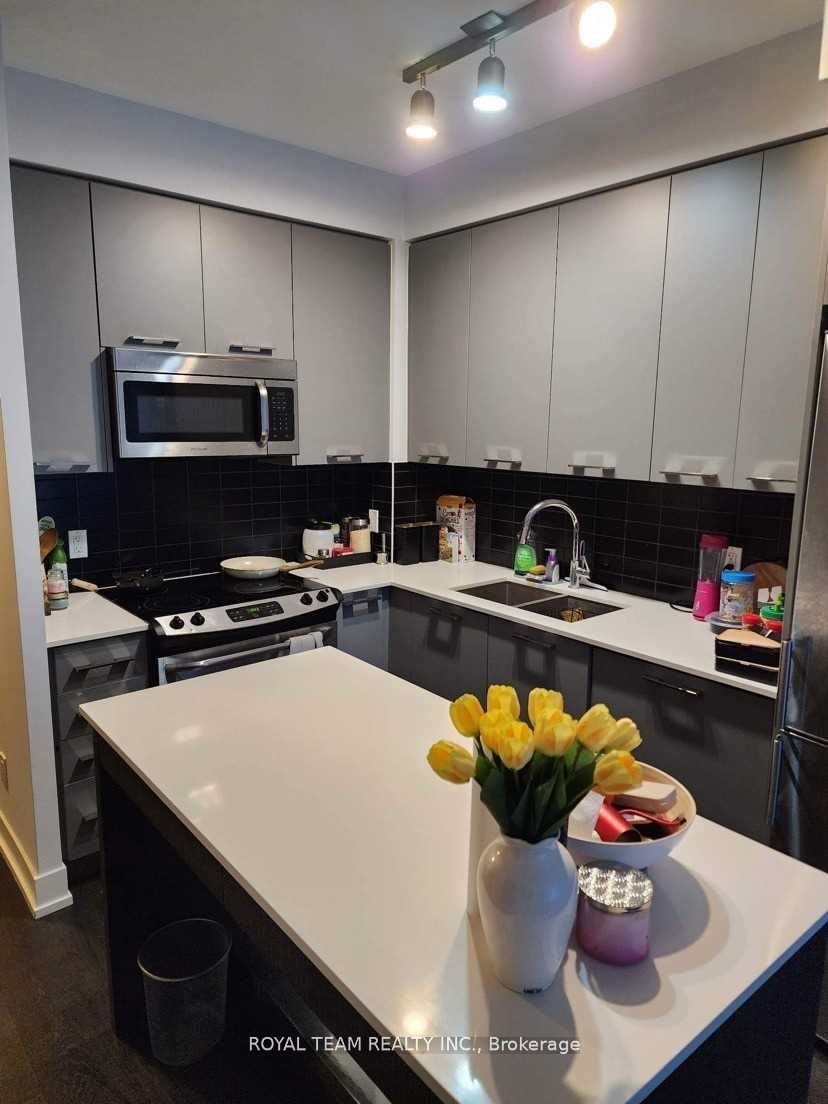 9471 Yonge Street 536, Richmond Hill, ON L4C 1V4 photo 5