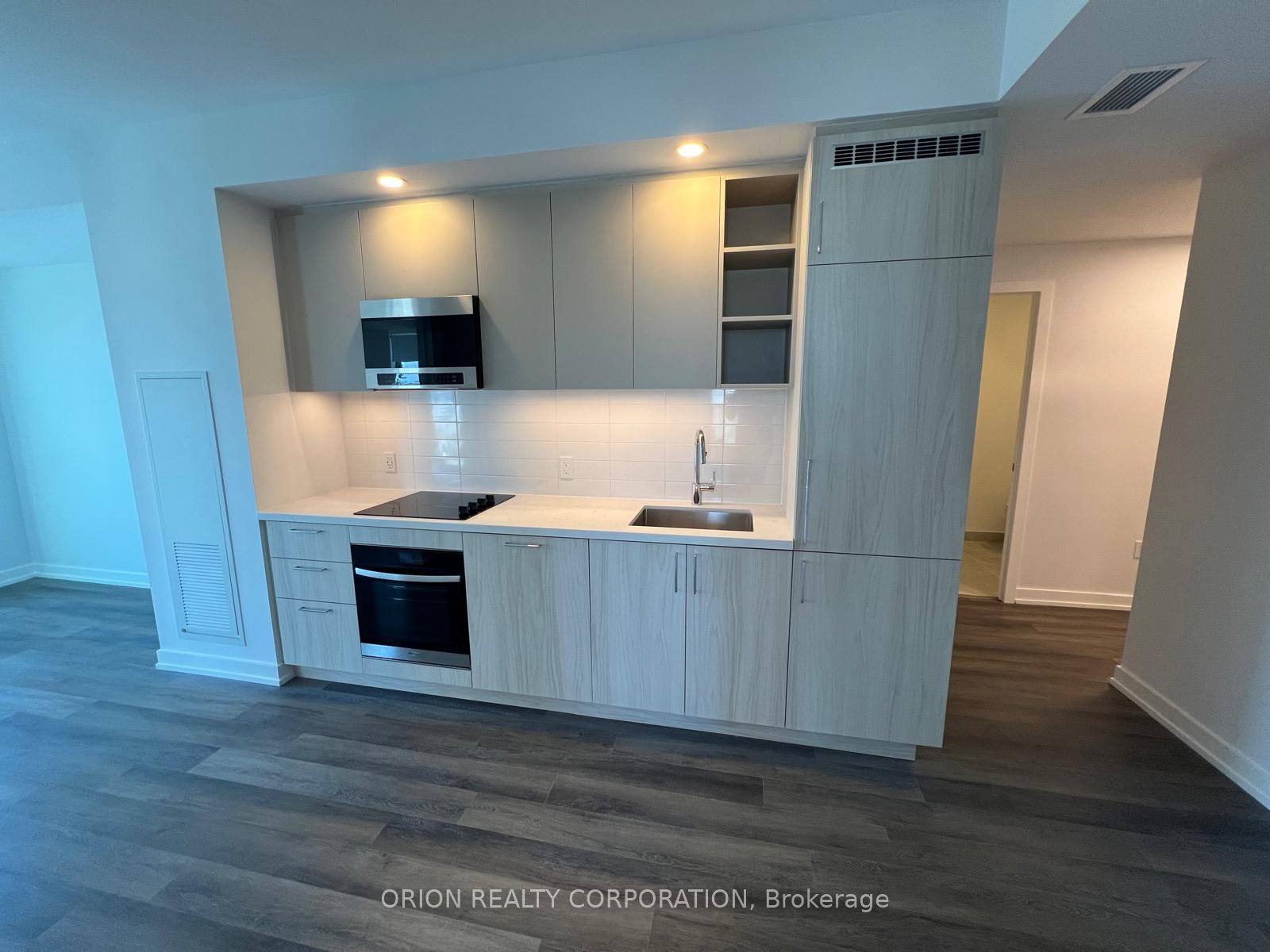 5 Meadowdale Road 1502, Vaughan, ON L4K 0C7 photo 3