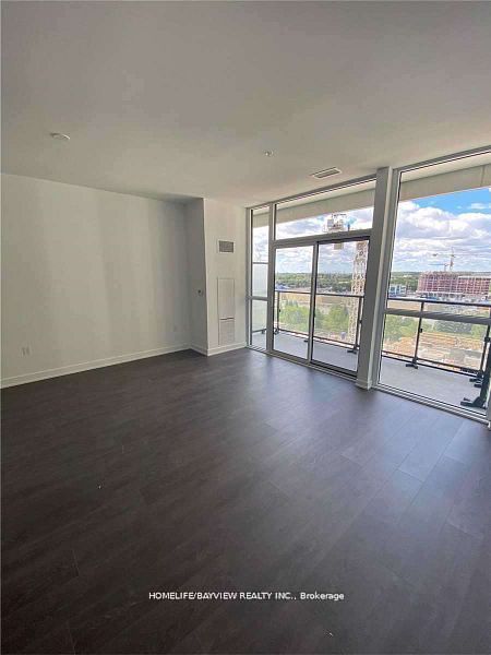 75 oneida Crescent 901, Richmond Hill, ON L4B 0G9 photo 3