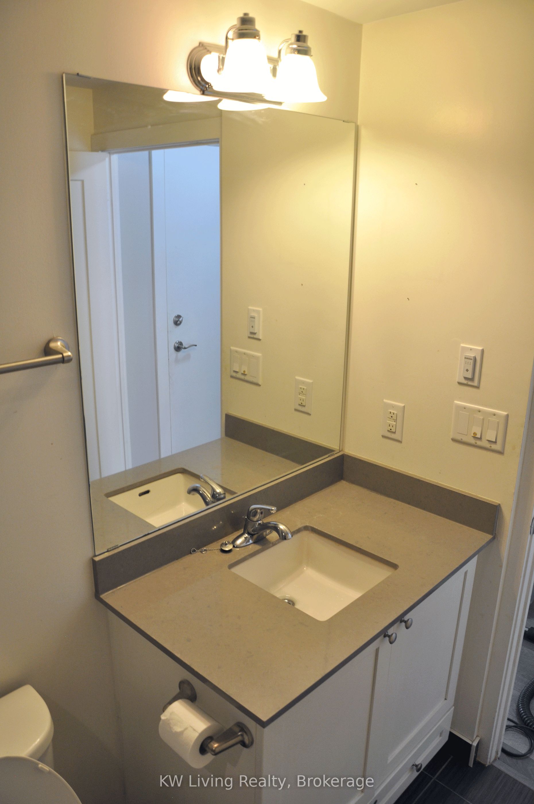 28 Prince Regent Street 305, Markham, ON L6C 0V5 photo 4