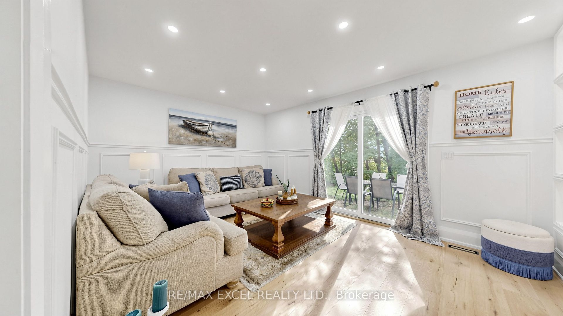 800 Pam Crescent, Newmarket, ON L3Y 5B6 photo 4