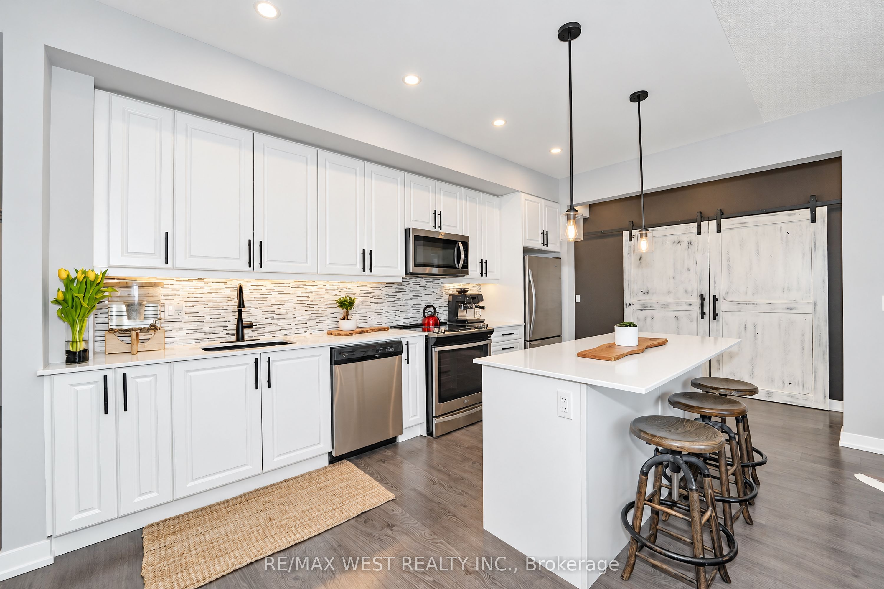 555 William Graham Drive 344, Aurora, ON L4G 3H9 photo 5