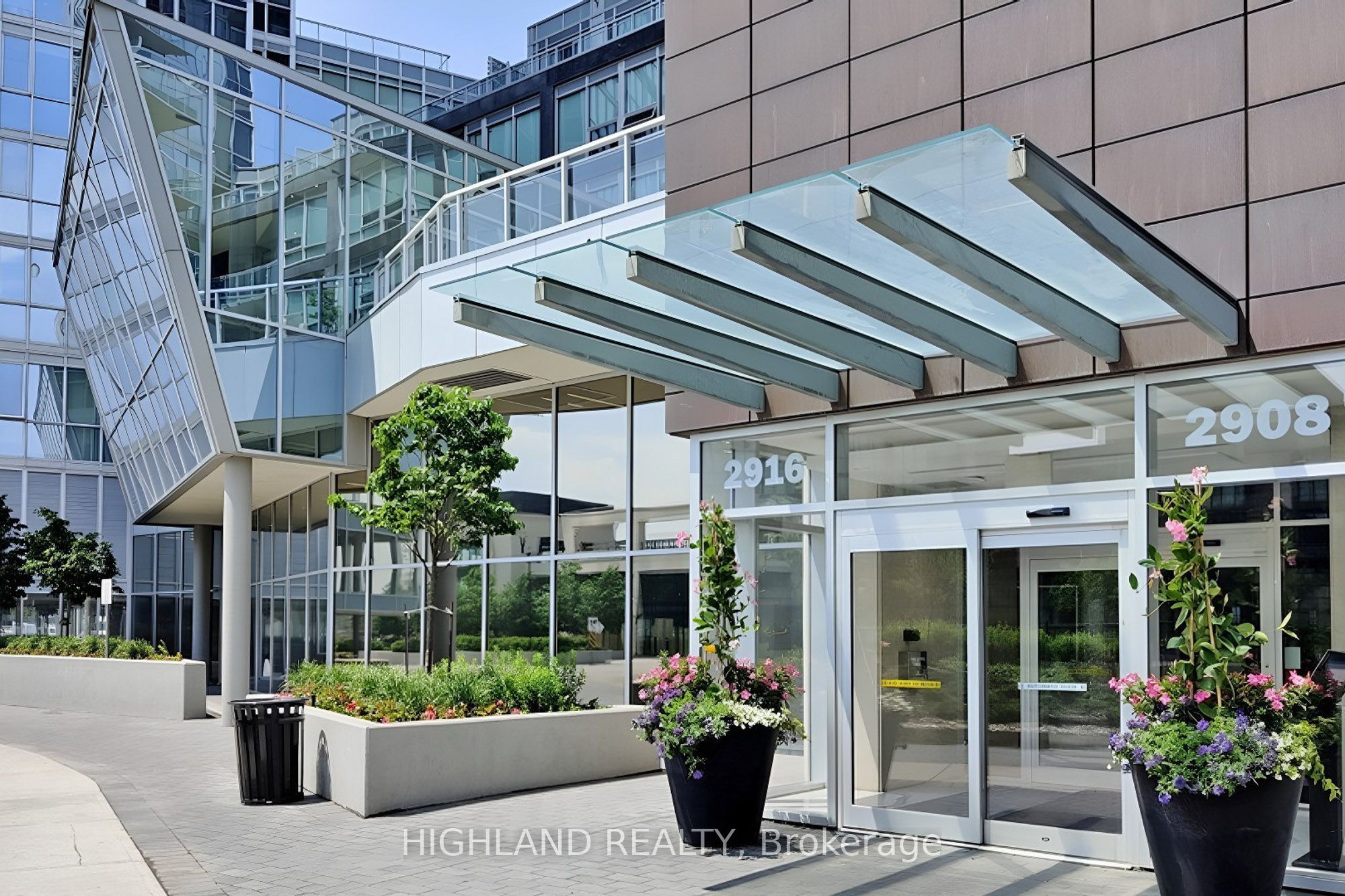 2916 Highway 7 3602, Vaughan, ON L4K 0K6 photo 2