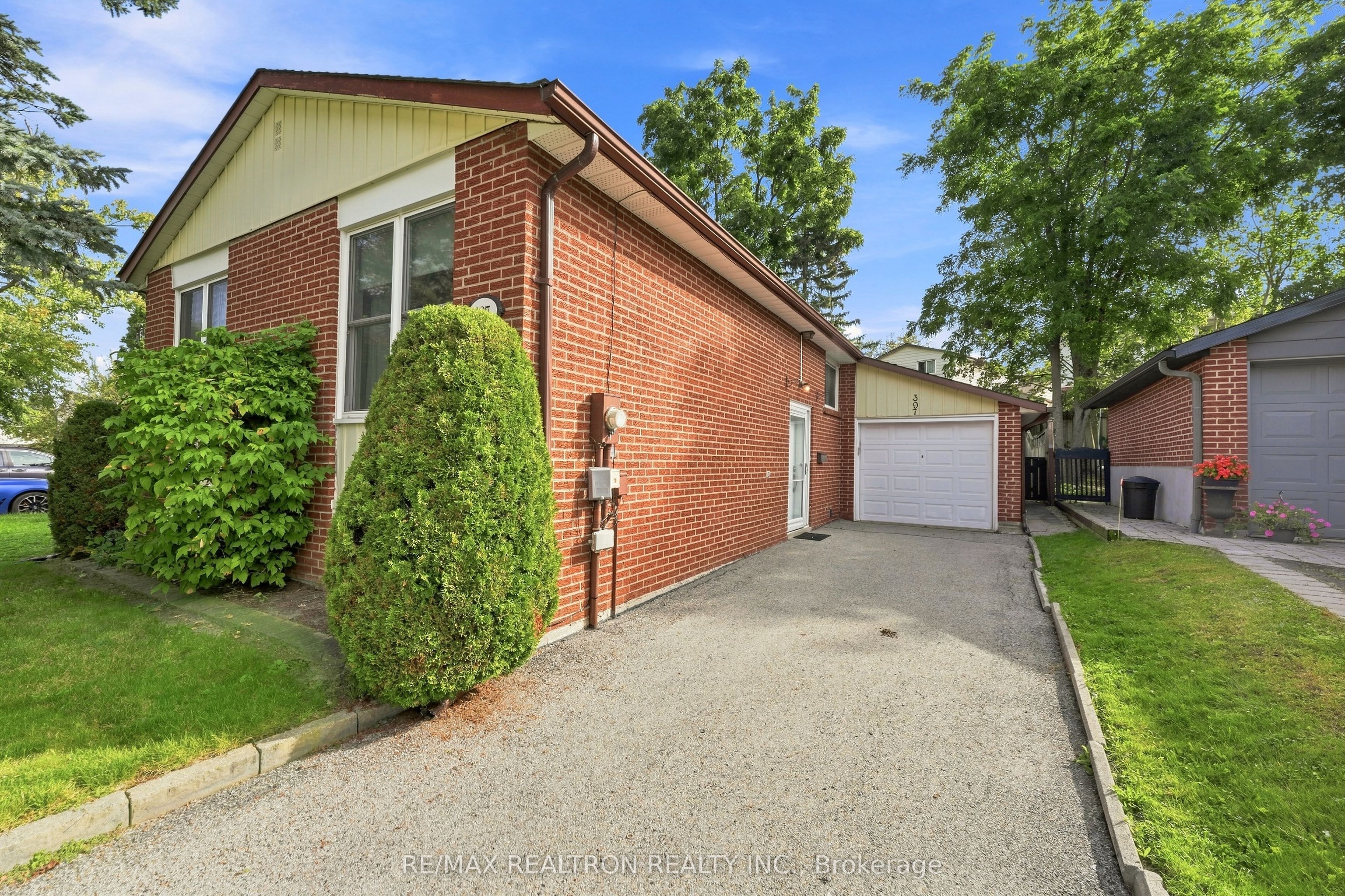 397 Sandford Street, Newmarket, ON L3Y 4S5 photo 4