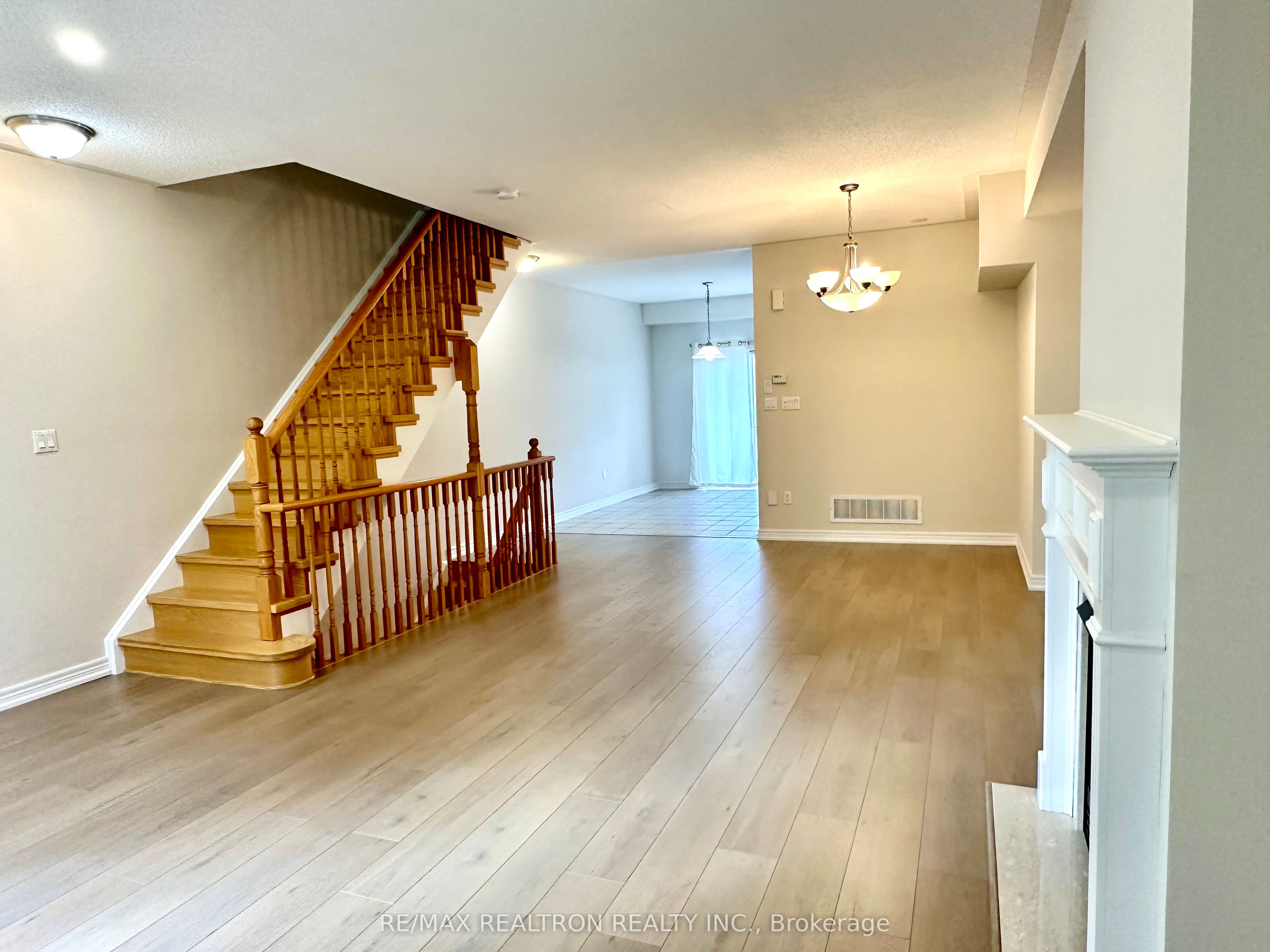 54 Times Avenue, Markham, ON L3T 7Y1 photo 5