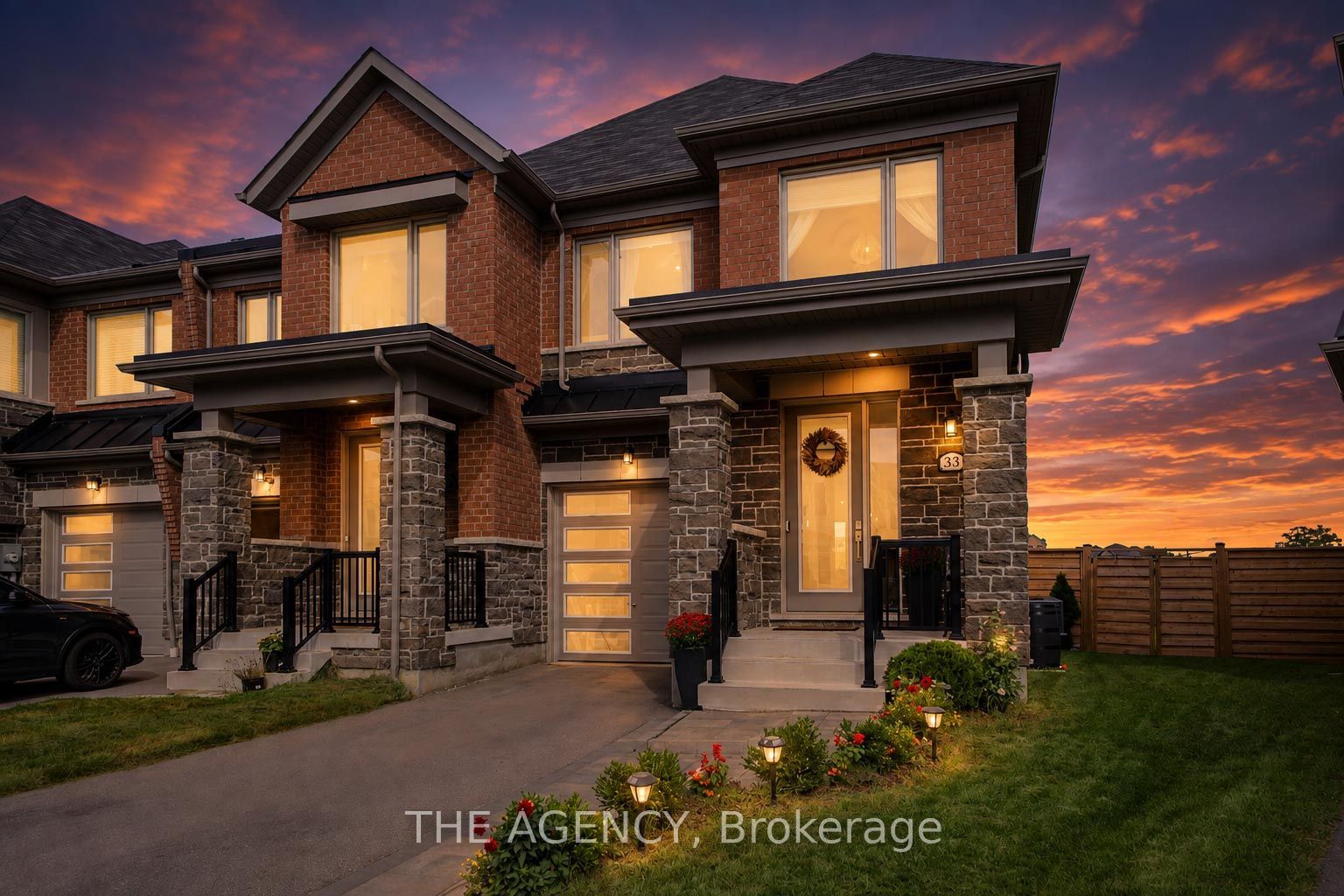 33 Flower Garden Trail, Whitchurch-Stouffville, ON L4A 4V4 photo 2
