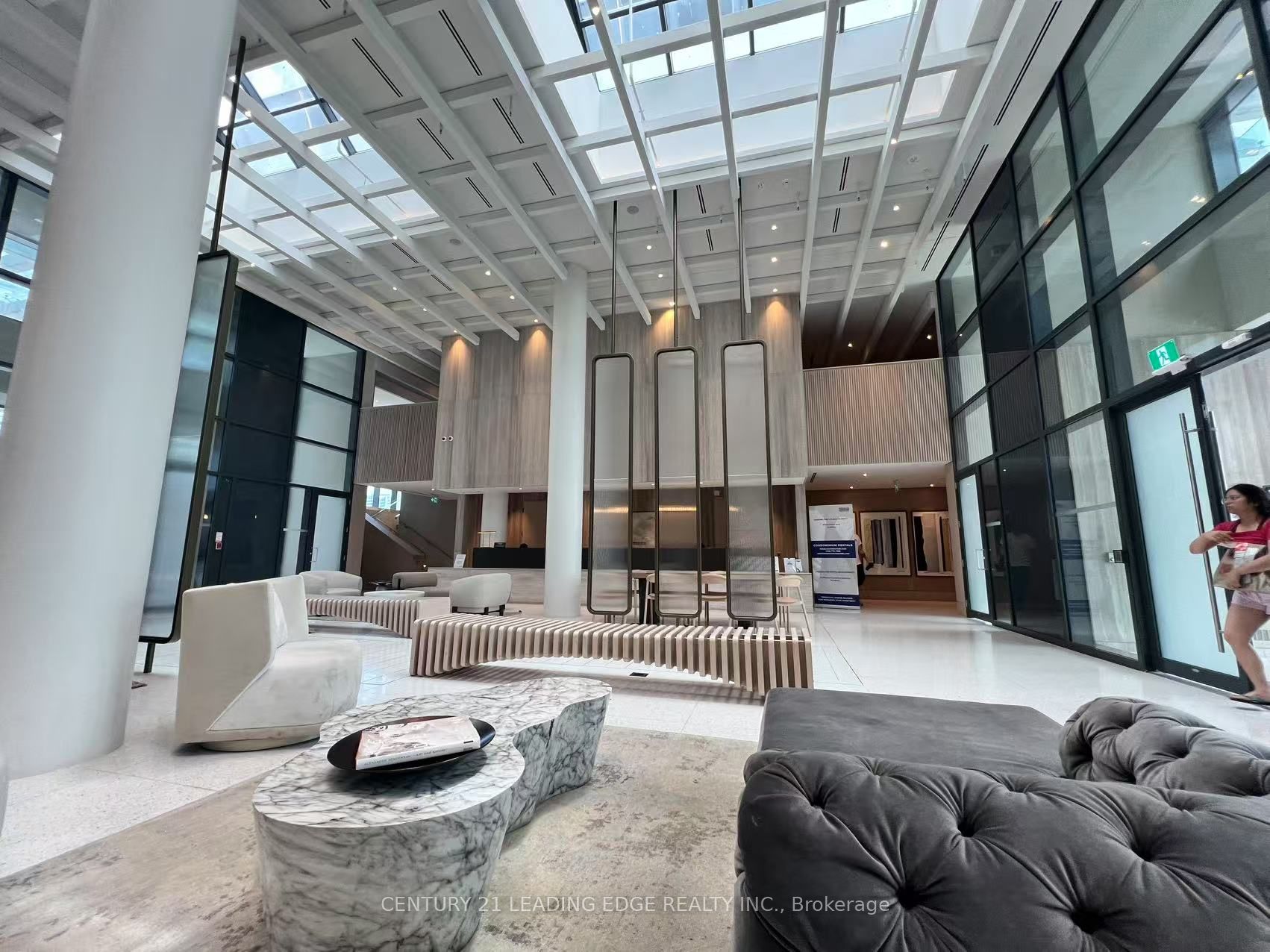 225 Commerce Street 5609, Vaughan, ON L4K 0R1 photo 3