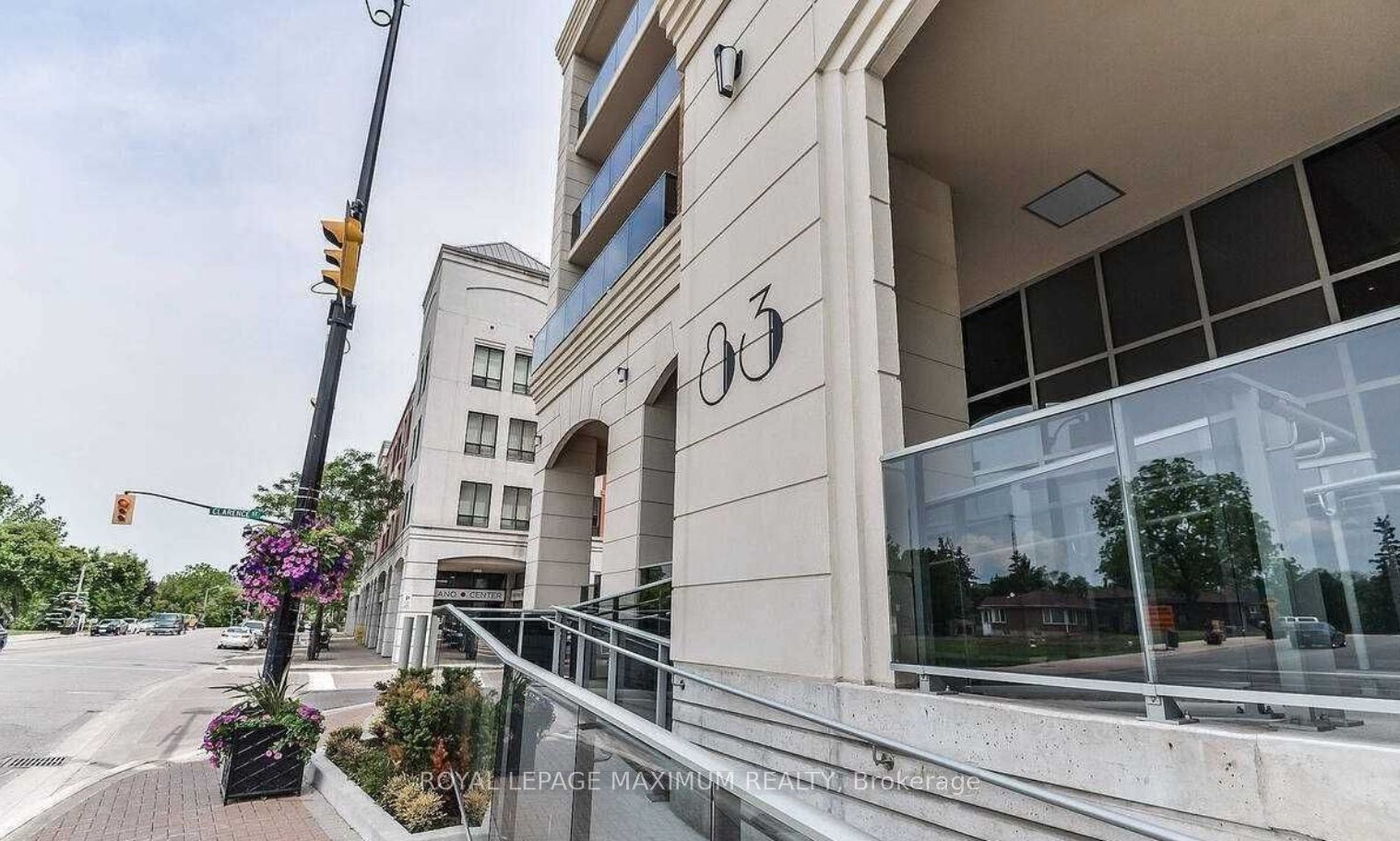 83 Woodbridge Avenue 217, Vaughan, ON L4L 0C8 photo 3
