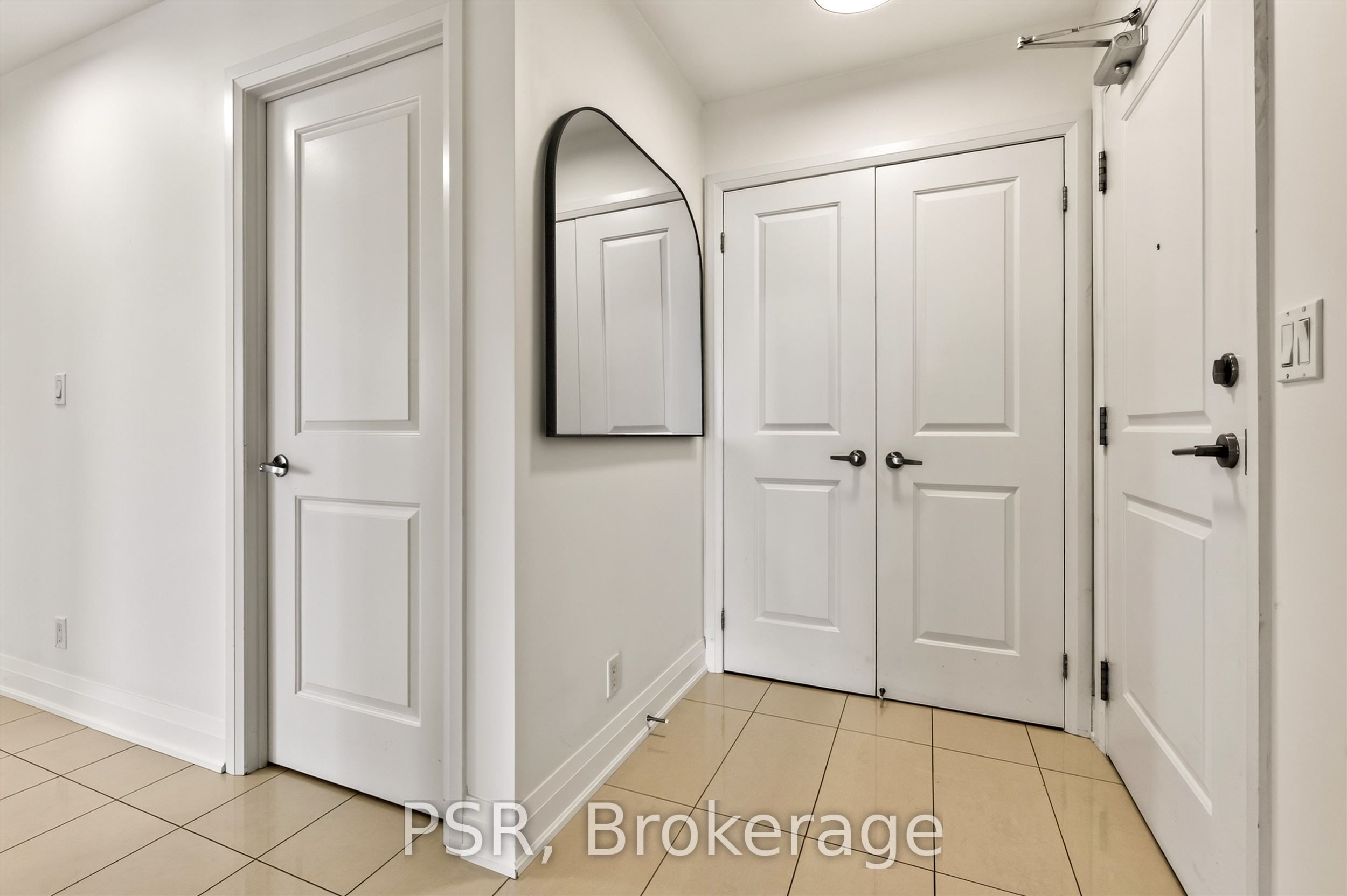 12 Woodstream Boulevard 717, Vaughan, ON L4L 8C3 photo 4
