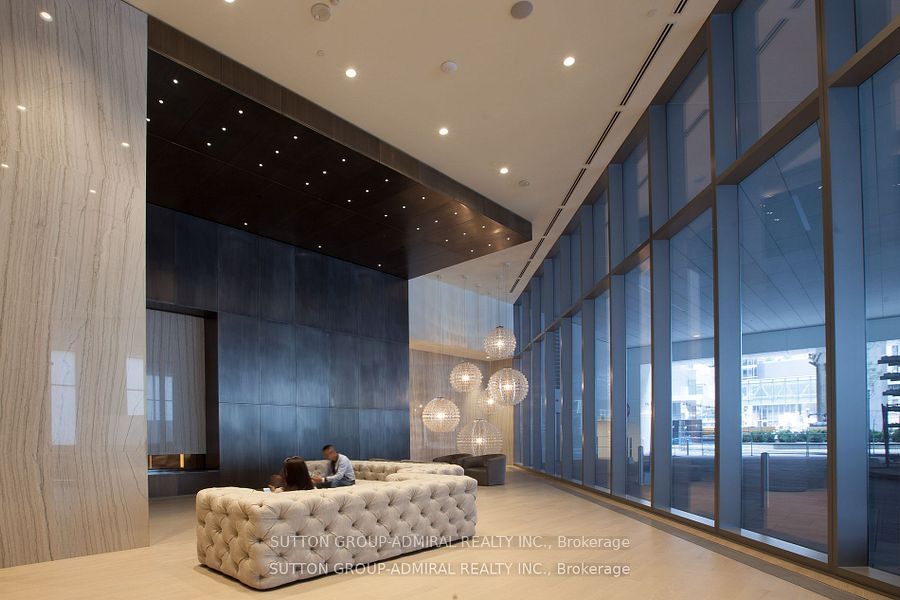 195 Commerce Street 4910, Vaughan, ON L4K 0P9 photo 4