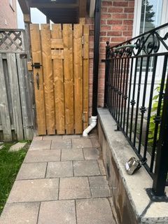 146 Chelwood Dr Drive N Basement, Vaughan, ON L4J 7C4