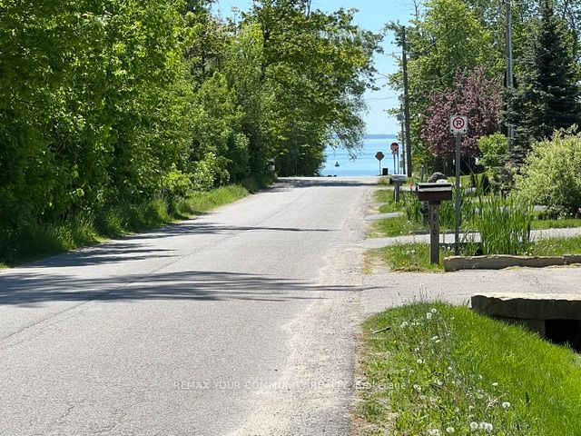 3816 30th Side Road, Innisfil, ON L9S 2Y4 photo 2