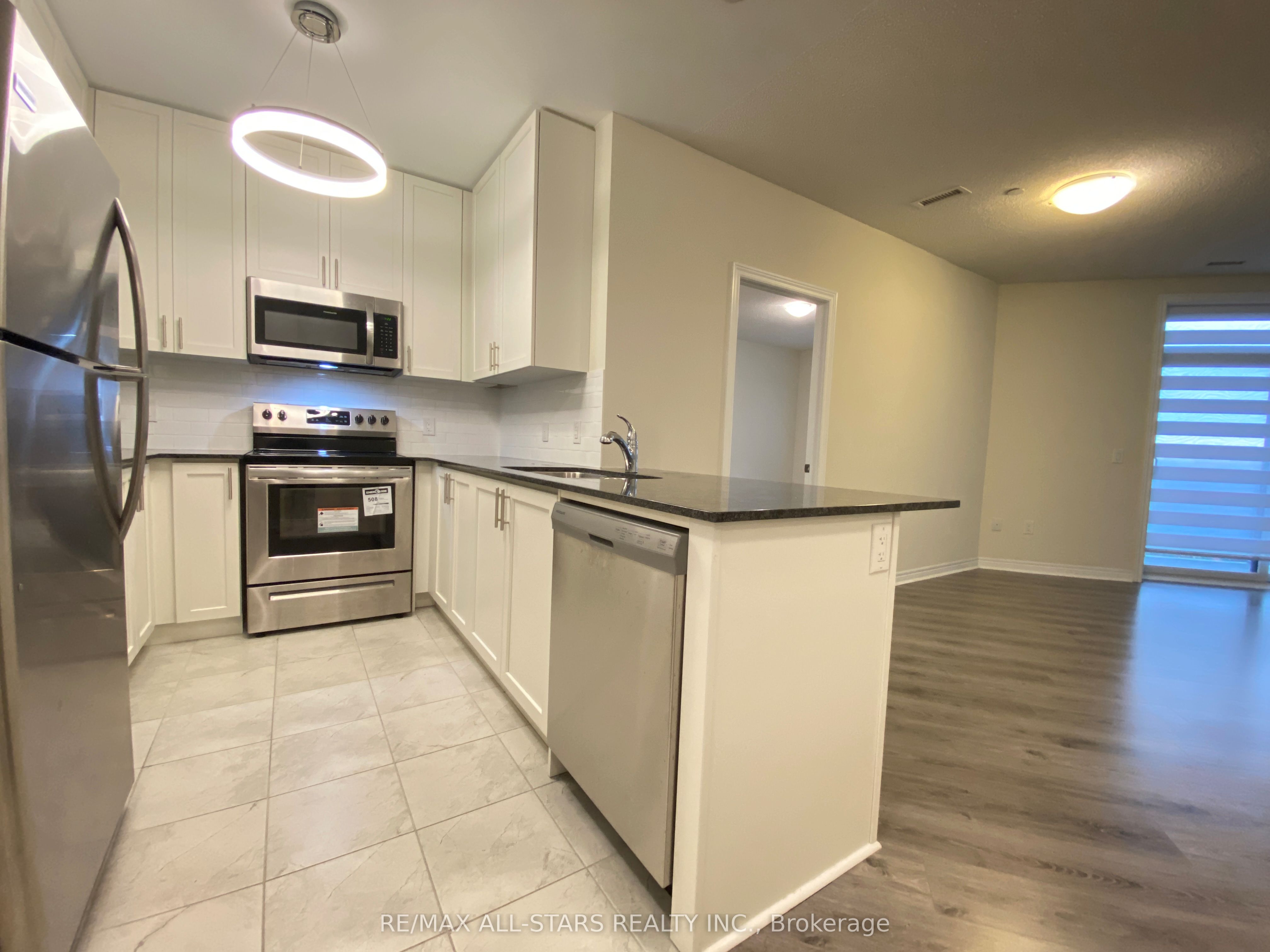39 New Delhi Drive 410, Markham, ON L3S 0E1 photo 5