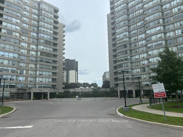7 Townsgate Drive 310, Vaughan, ON L4J 7Z9 photo 4