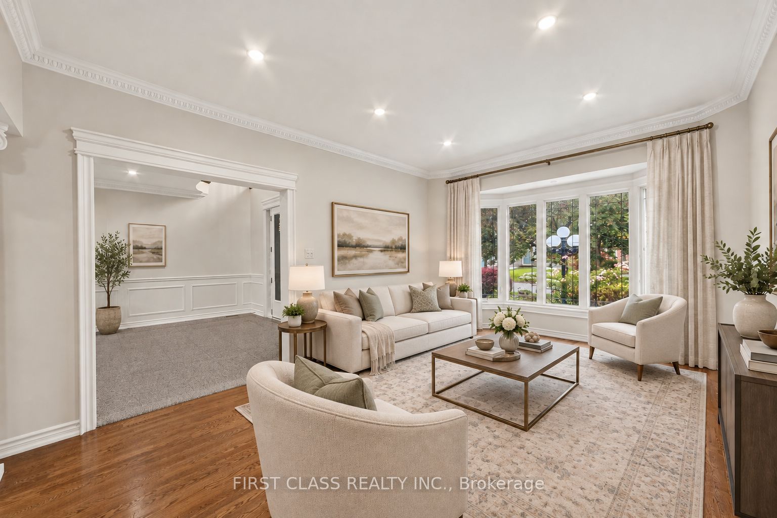 67 Black Walnut Crescent, Richmond Hill, ON L4B 3S3 photo 4