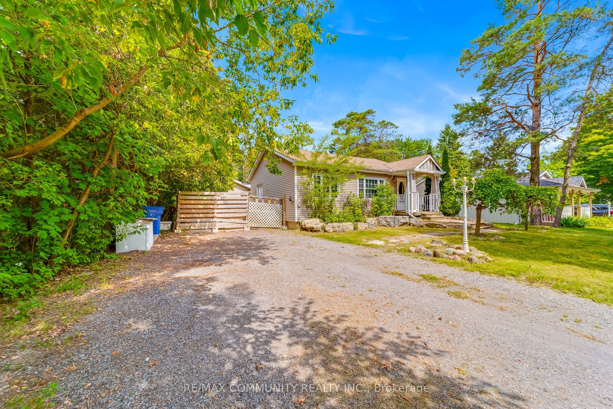 5154 Aurora Road, Whitchurch-Stouffville, ON L4A 7X4 photo 2