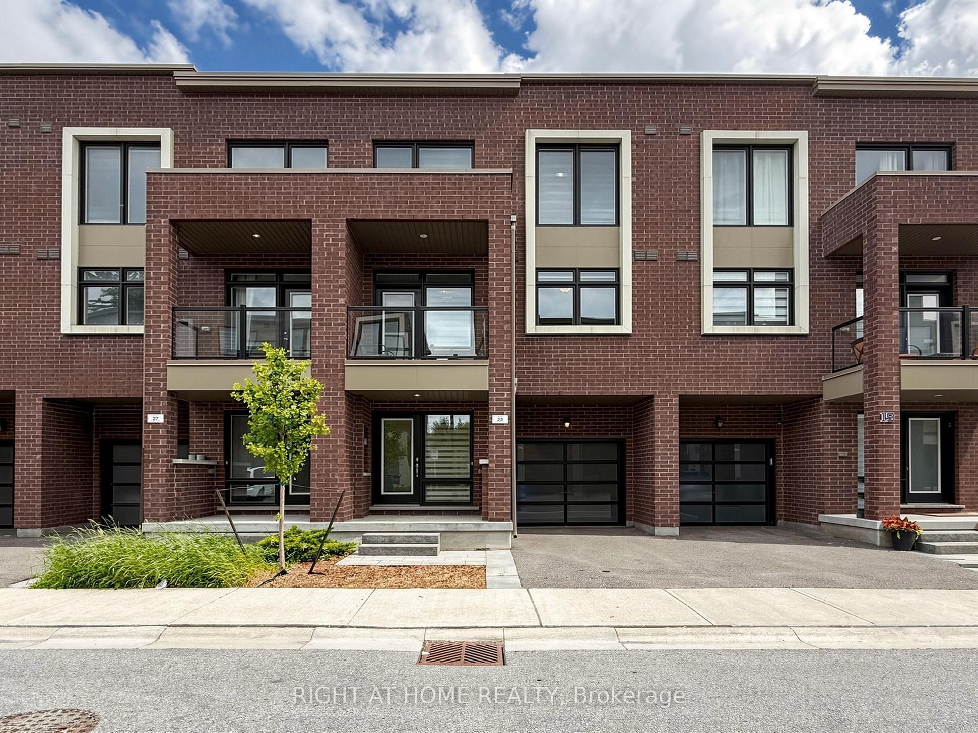 23 Moneypenny Place, Vaughan, ON L4J 0K9 photo 4