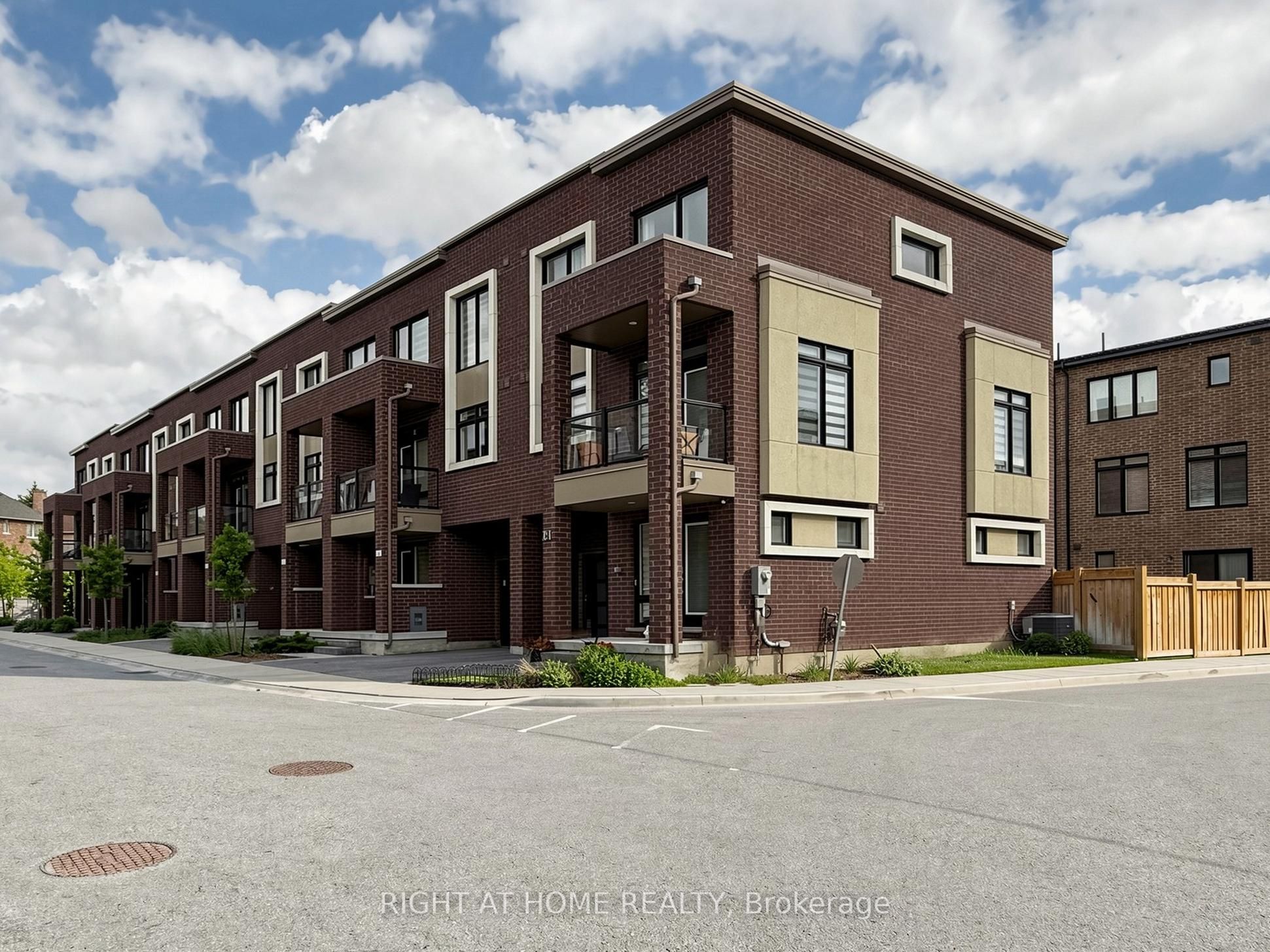 23 Moneypenny Place, Vaughan, ON L4J 0K9 photo 5